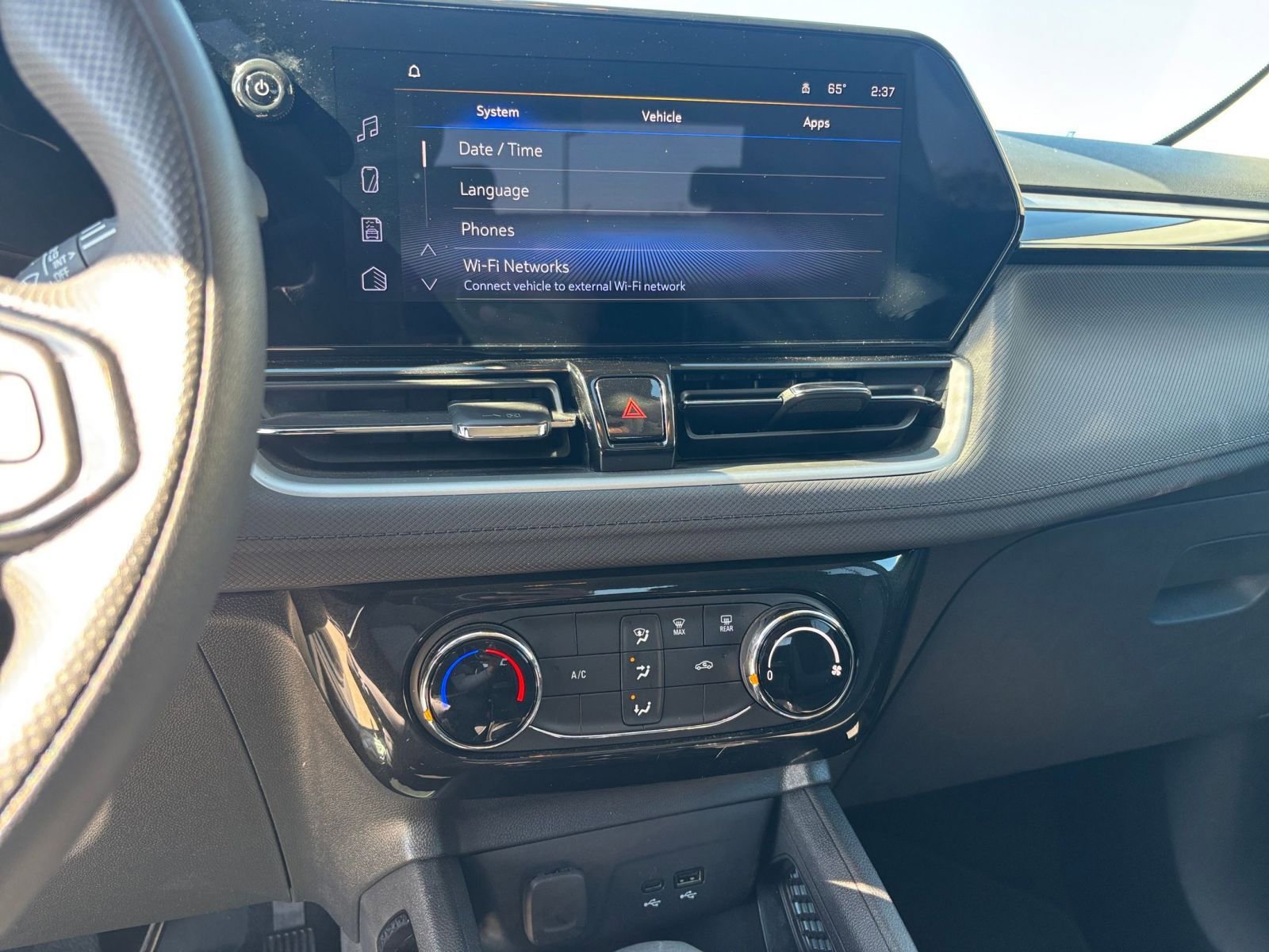 Thumbnail: 2025 Chevrolet TrailBlazer - 18