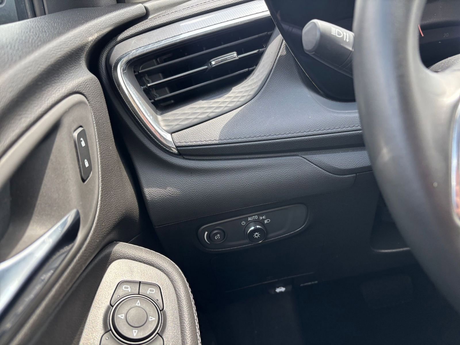 Thumbnail: 2025 Buick Encore GX - 33