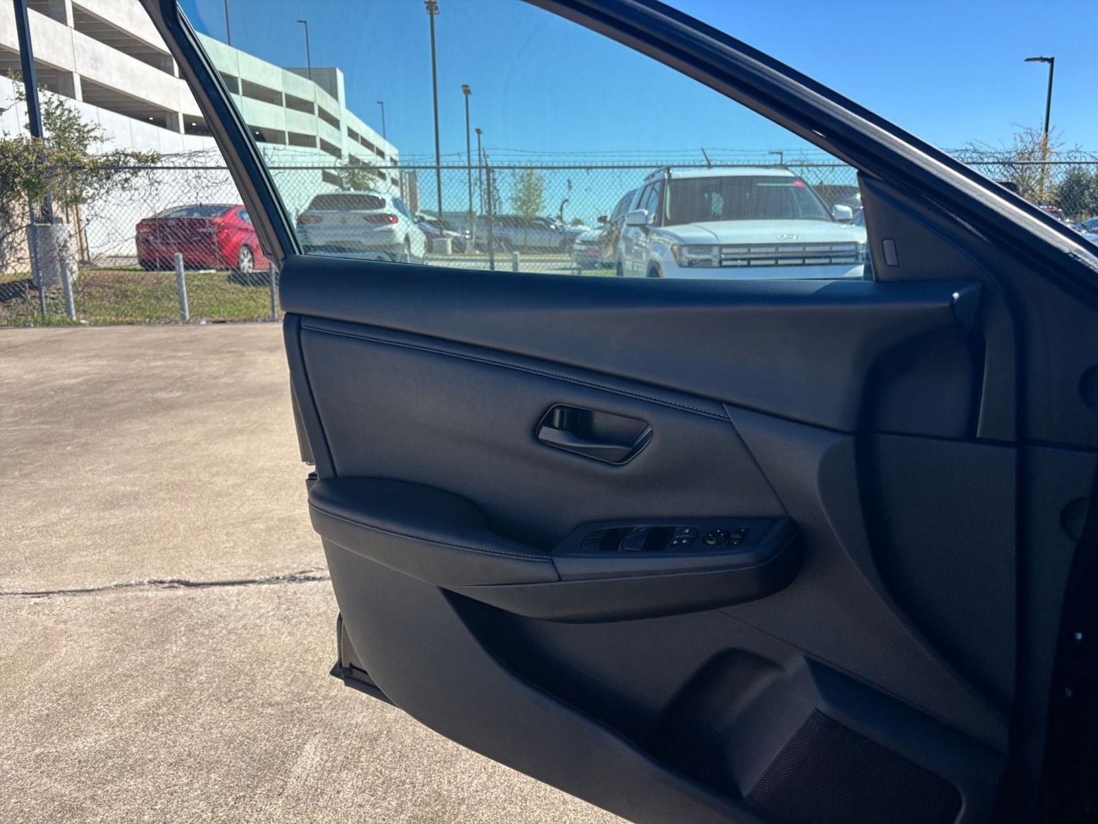 Thumbnail: 2025 Nissan Sentra - 20