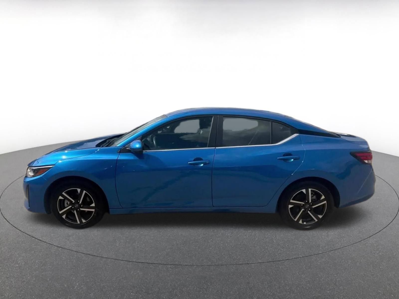 Thumbnail: 2025 Nissan Sentra - 9