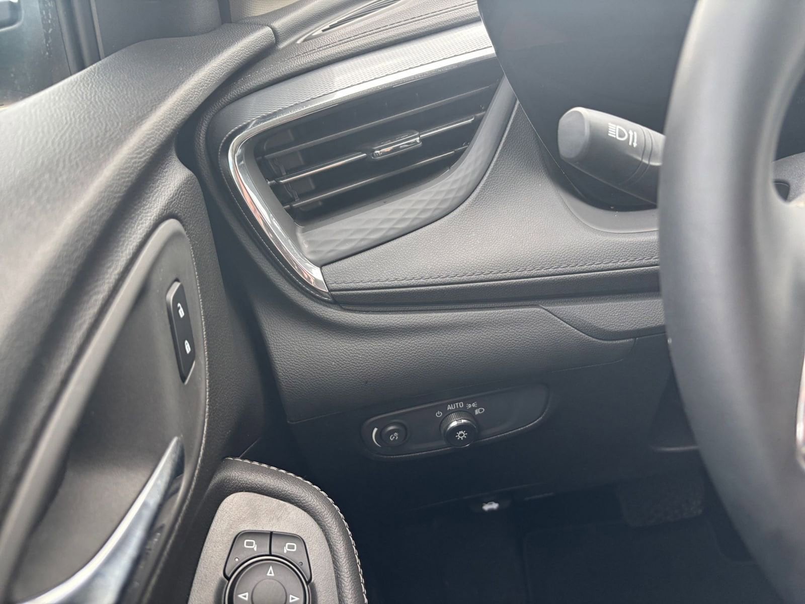 Thumbnail: 2025 Buick Encore GX - 32