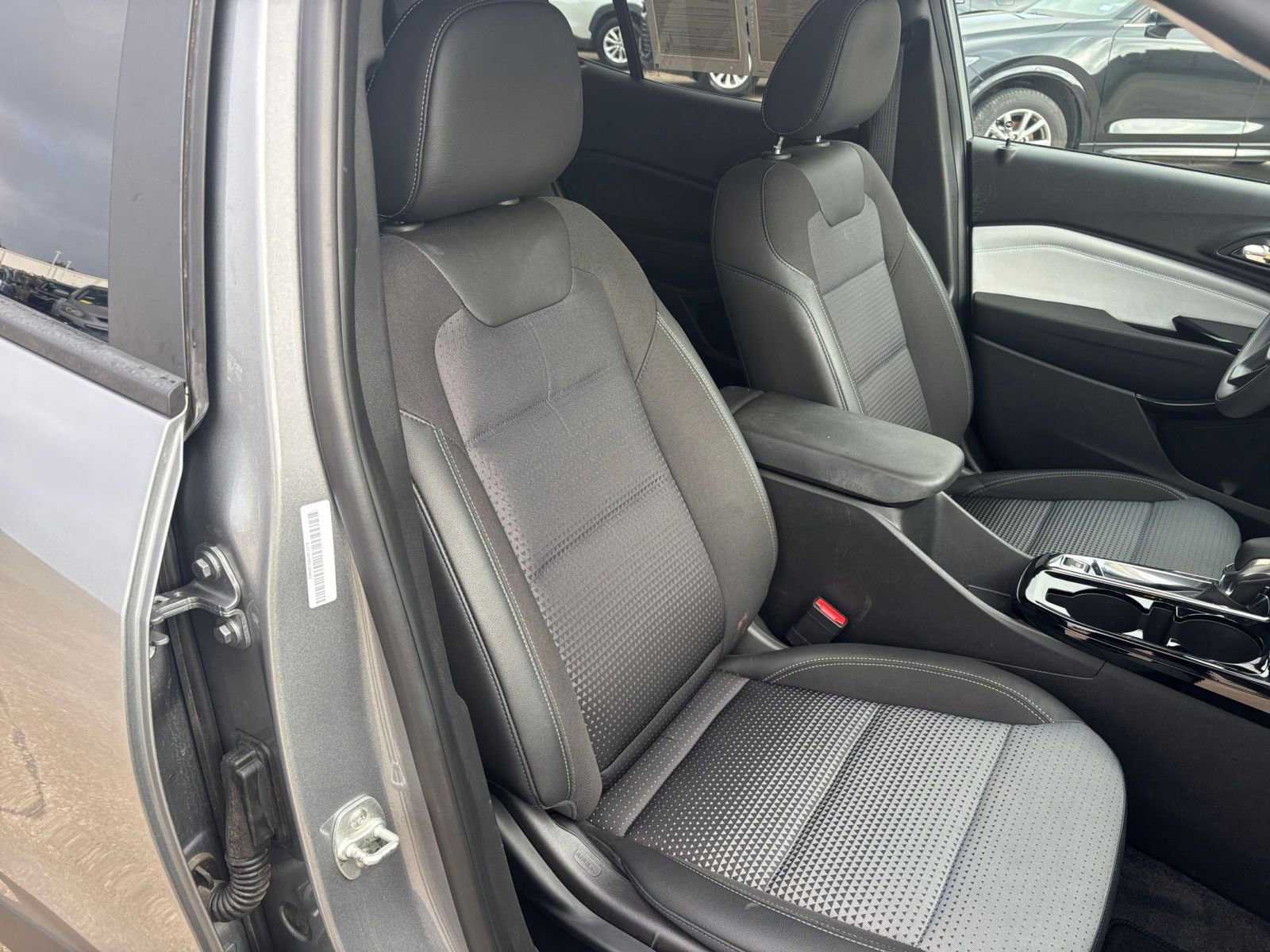 Thumbnail: 2025 Chevrolet Trax - 34