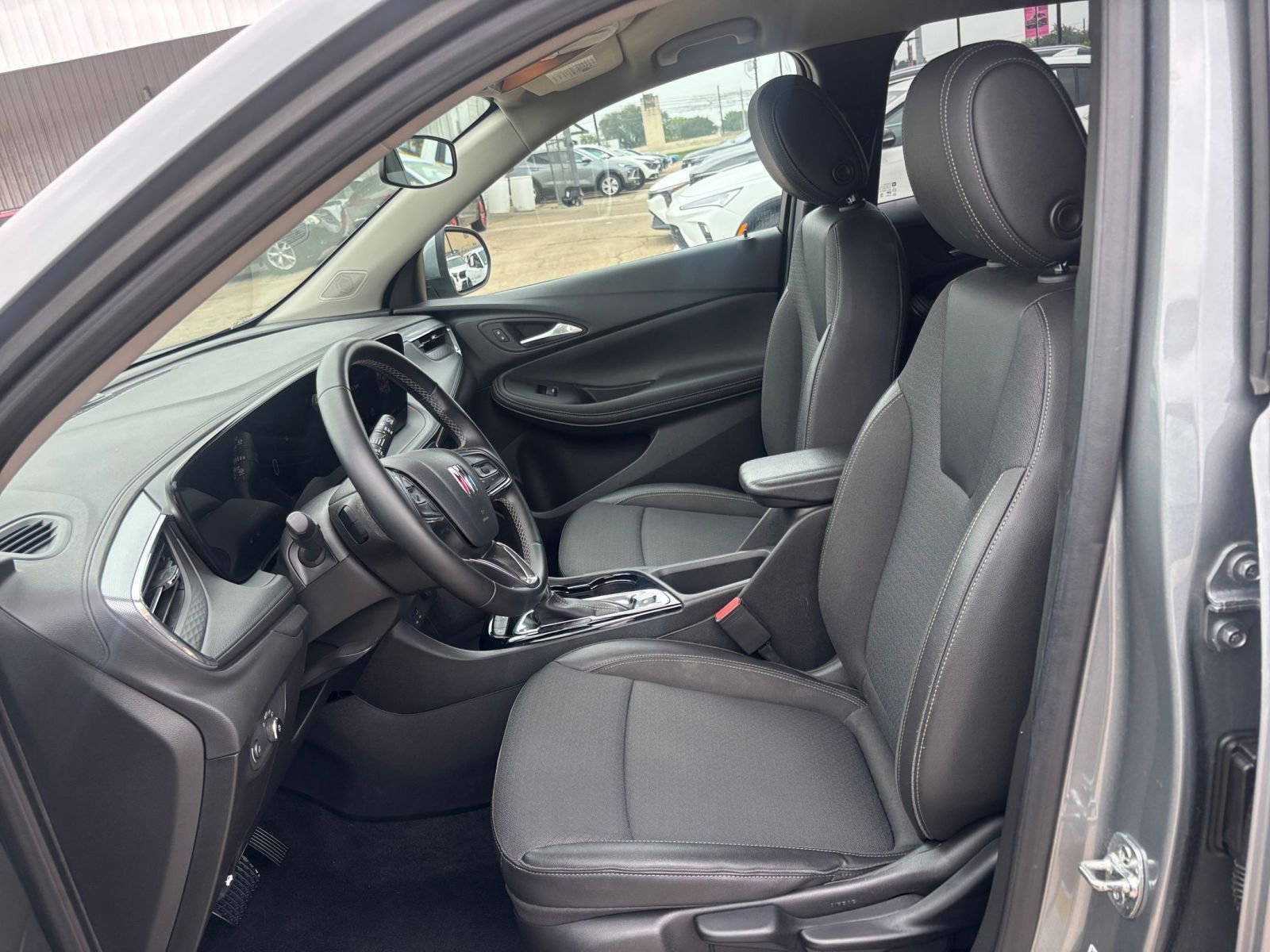 Thumbnail: 2025 Buick Encore GX - 25
