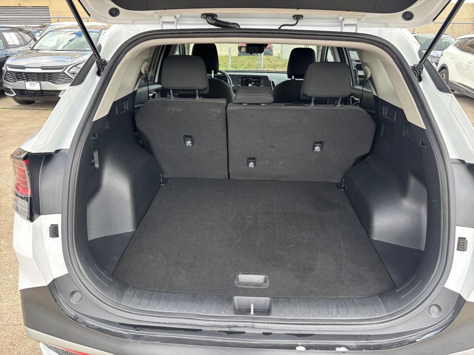 Thumbnail: 2025 Kia Sportage - 30