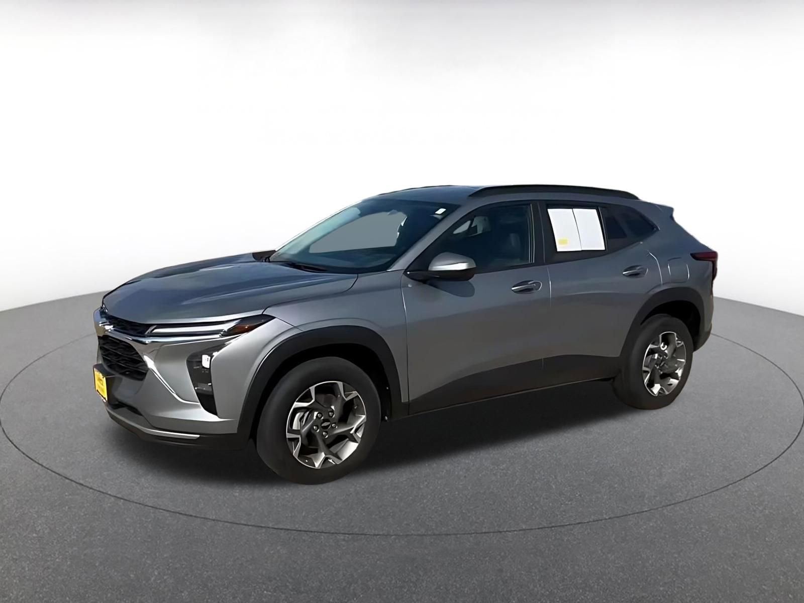 Thumbnail: 2025 Chevrolet Trax - 7