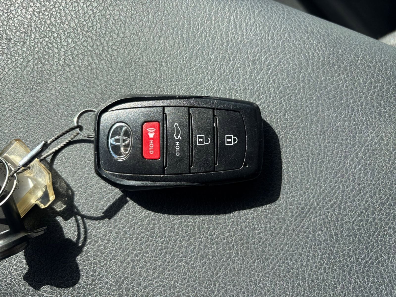 Thumbnail: 2025 Toyota Camry - 22