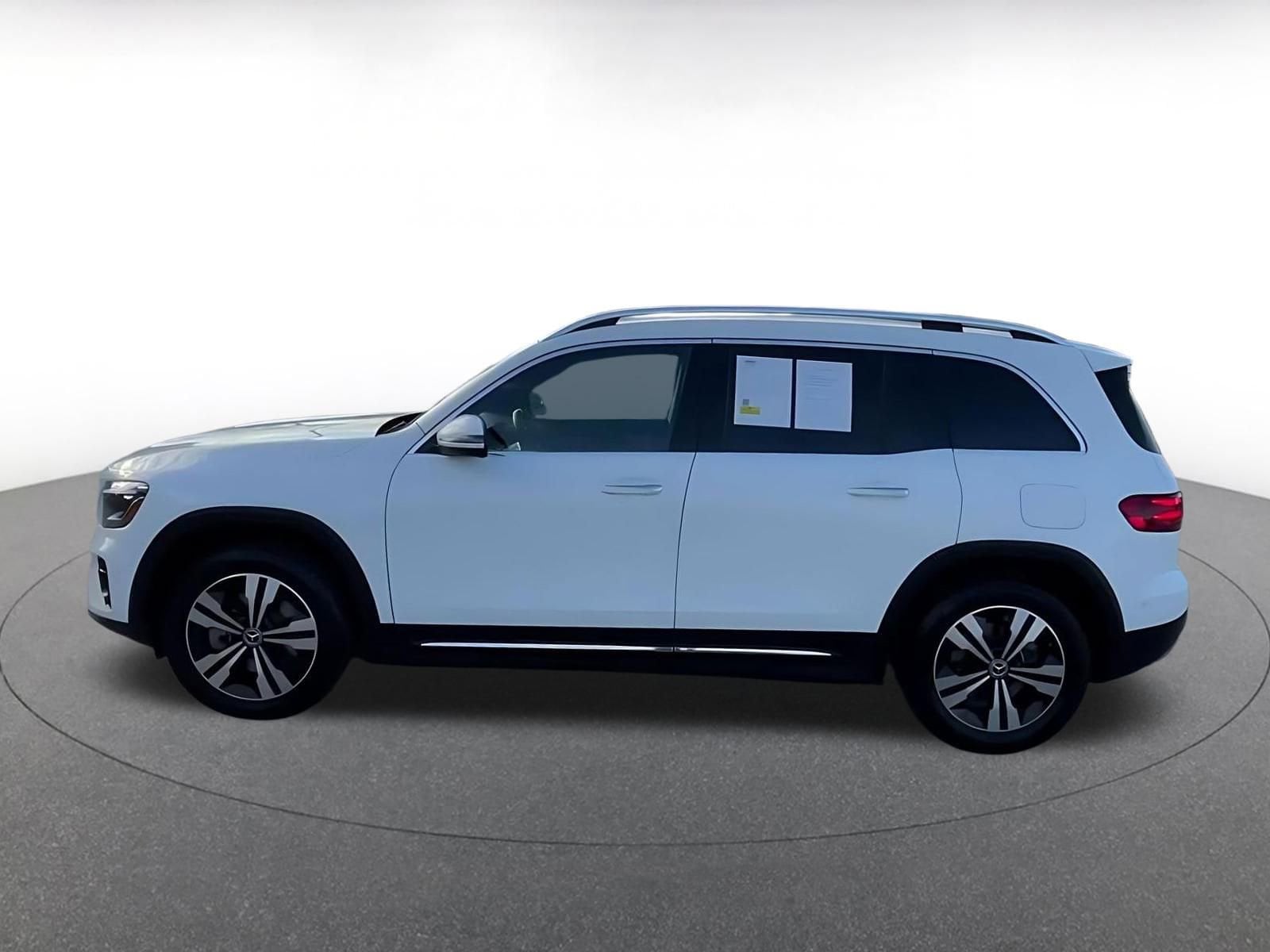 Thumbnail: 2024 Mercedes-Benz GLB - 9