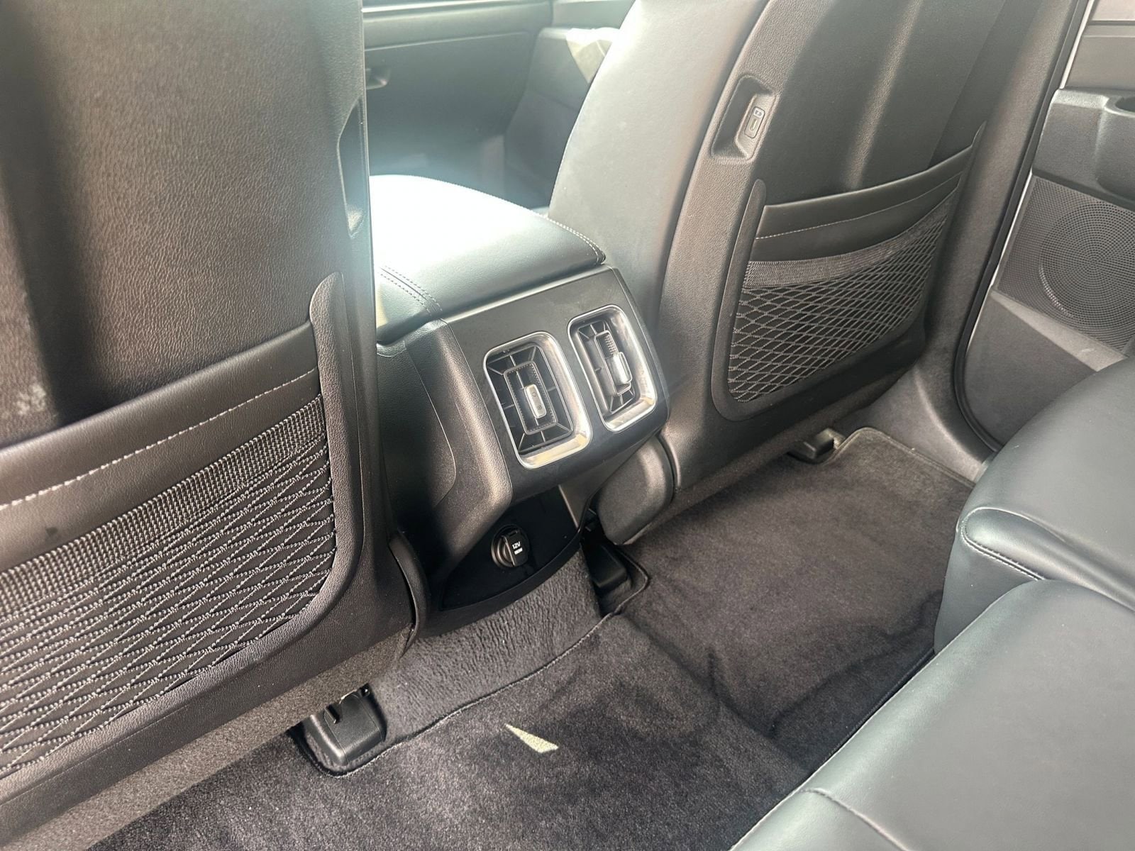 2024 Kia Sorento S 20