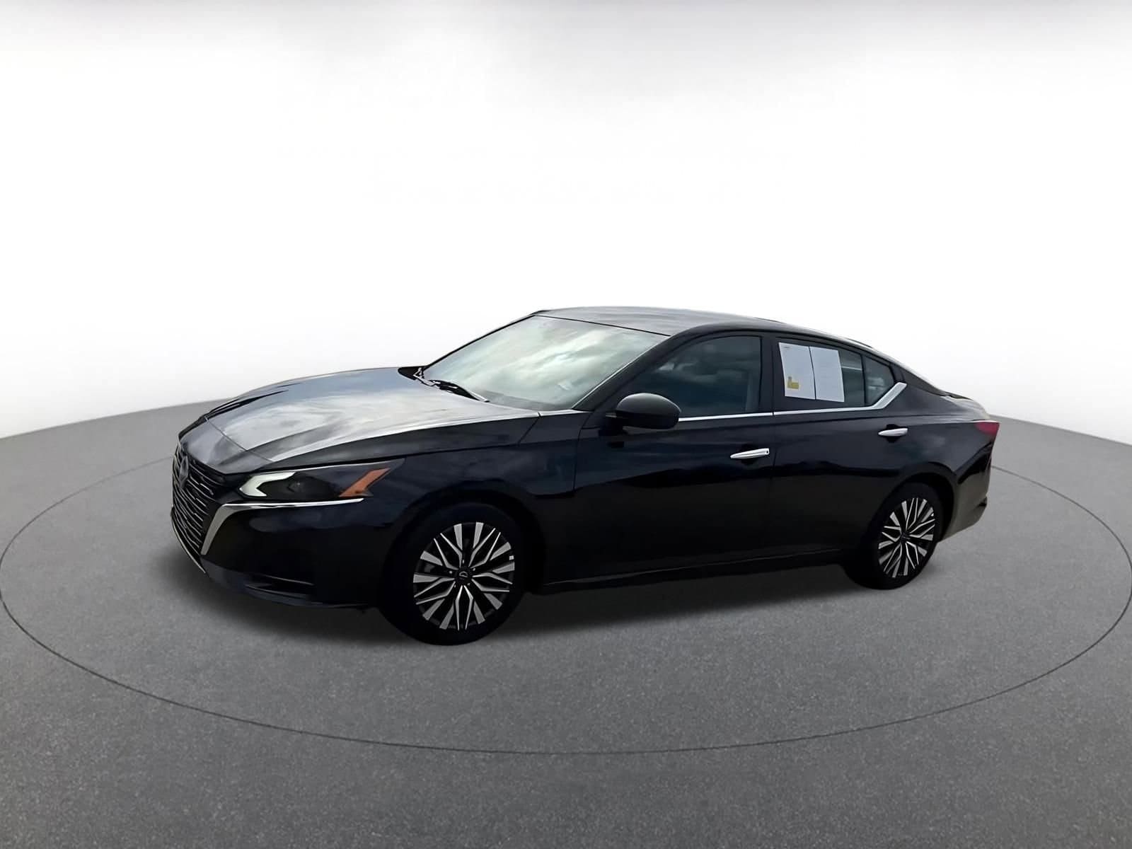 Thumbnail: 2025 Nissan Altima - 8