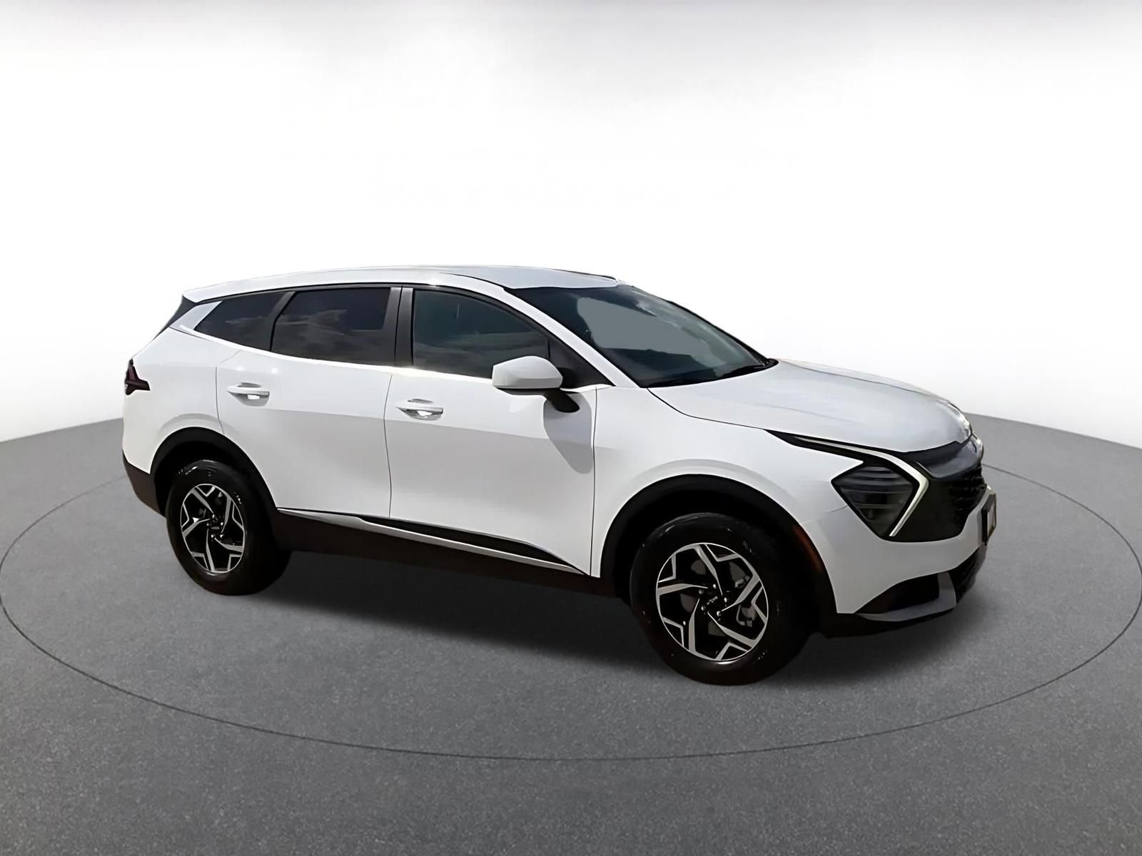 Thumbnail: 2025 Kia Sportage - 2