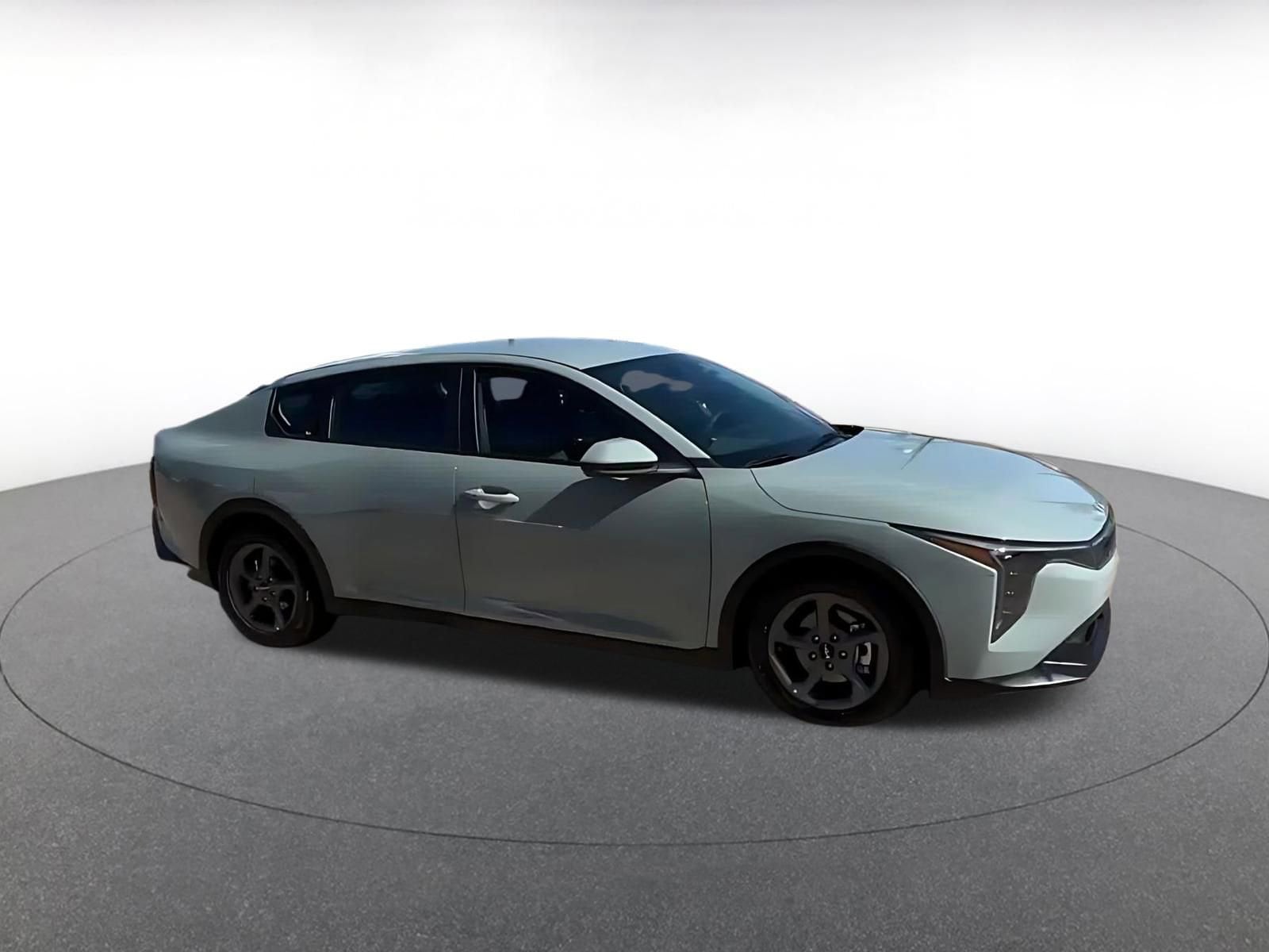 Thumbnail: 2025 Kia K4 - 2