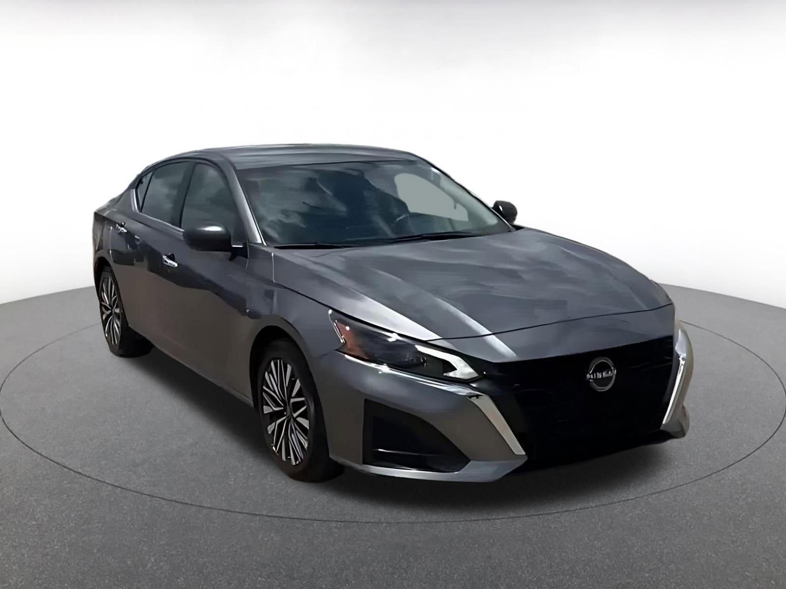 Thumbnail: 2025 Nissan Altima - 3