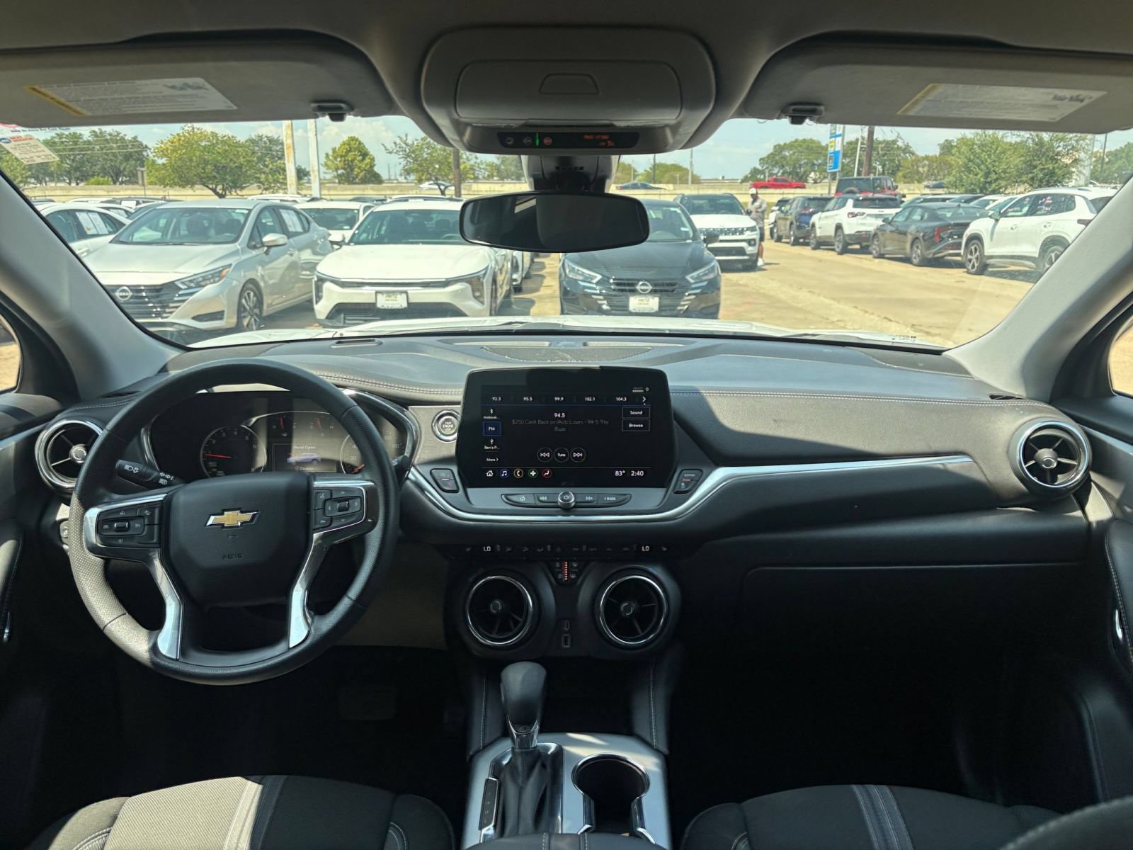 Thumbnail: 2025 Chevrolet Blazer - 32