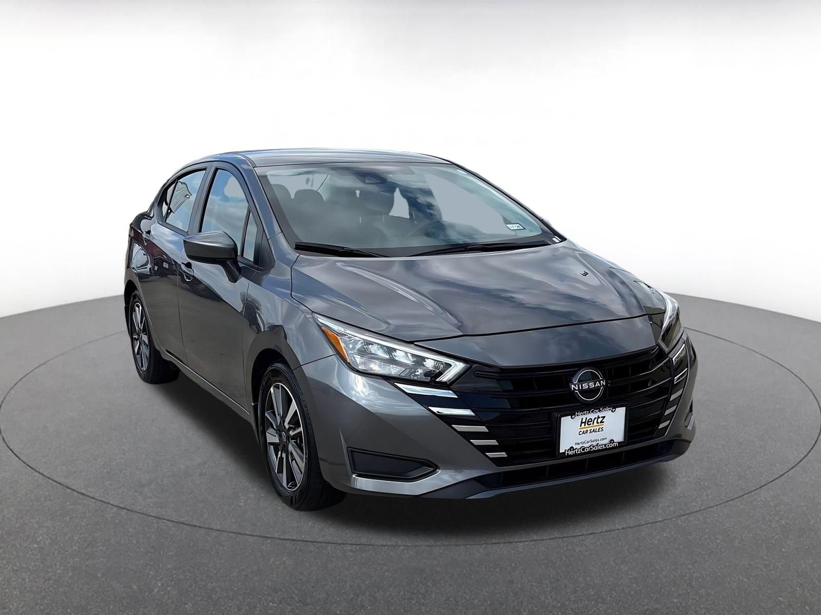 2025 Nissan Versa Sedan SV