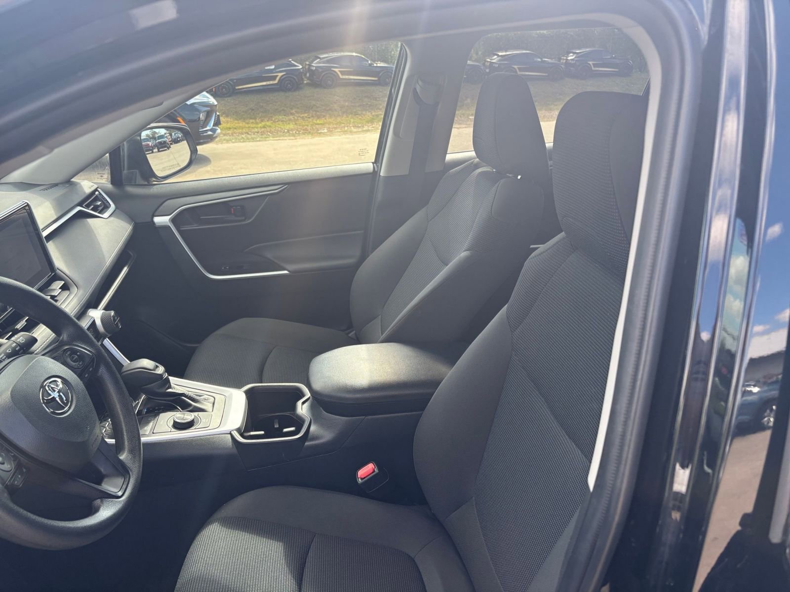 Thumbnail: 2025 Toyota RAV4 - 24