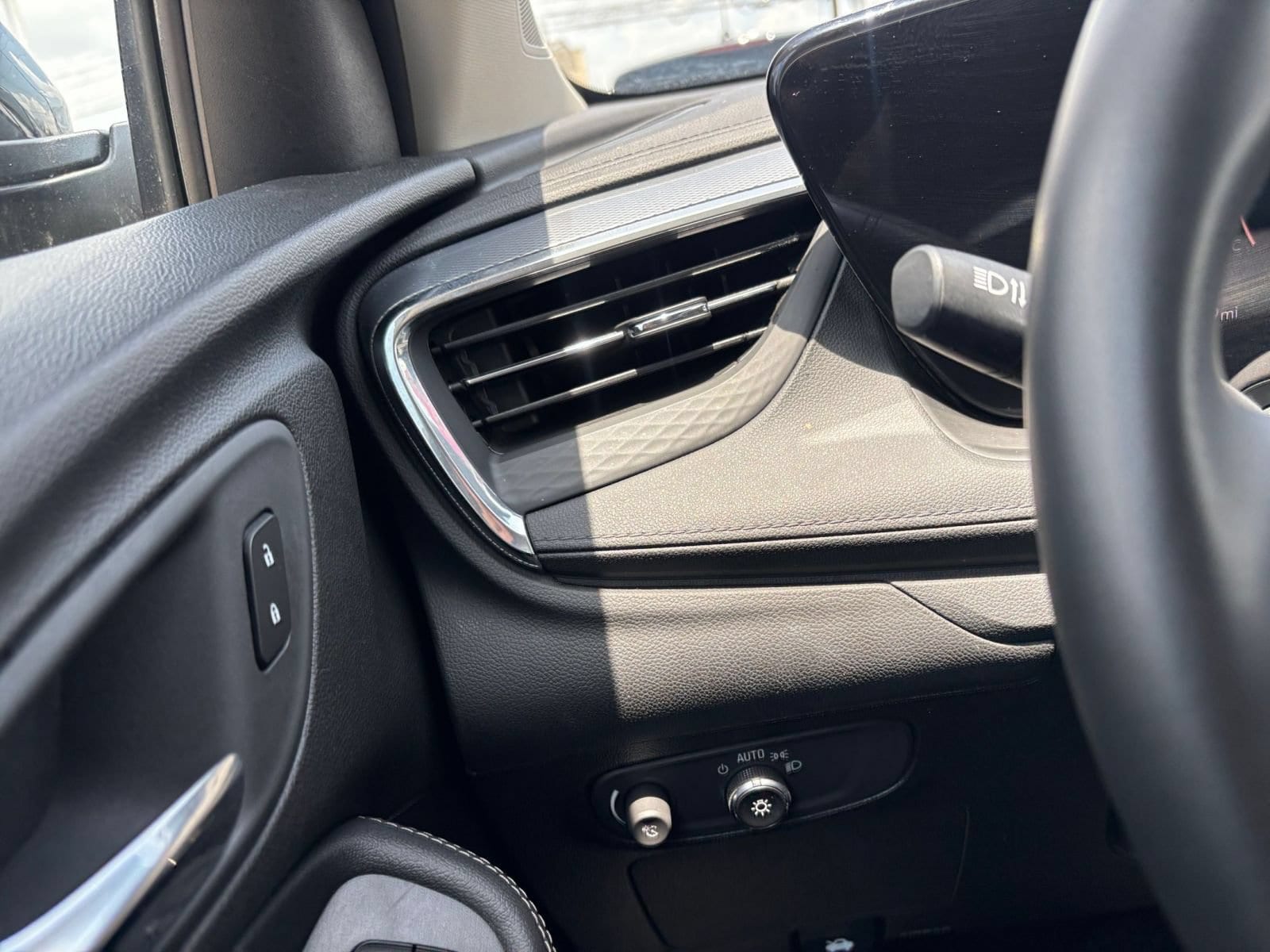 Thumbnail: 2025 Buick Encore GX - 32