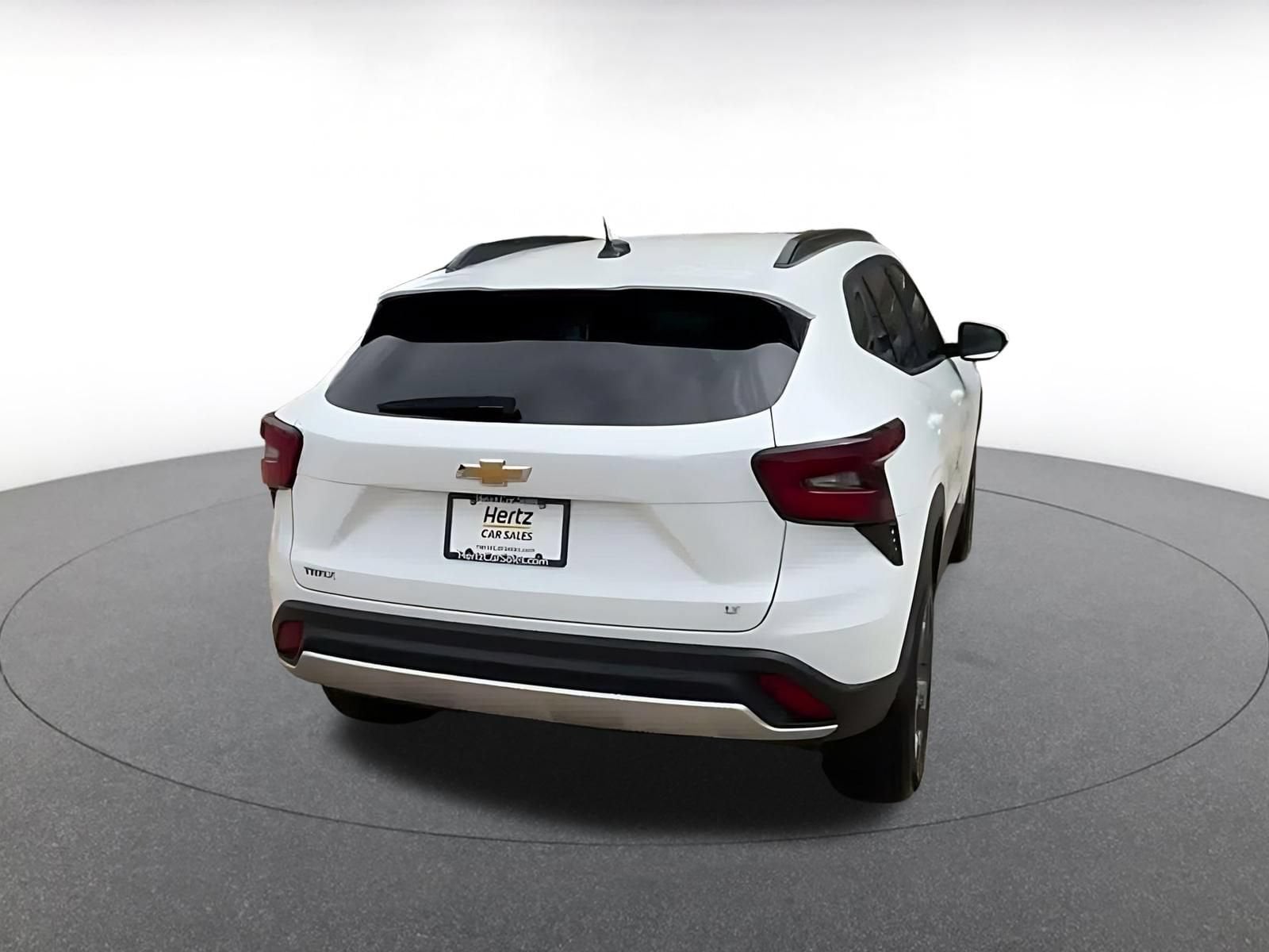Thumbnail: 2025 Chevrolet Trax - 14