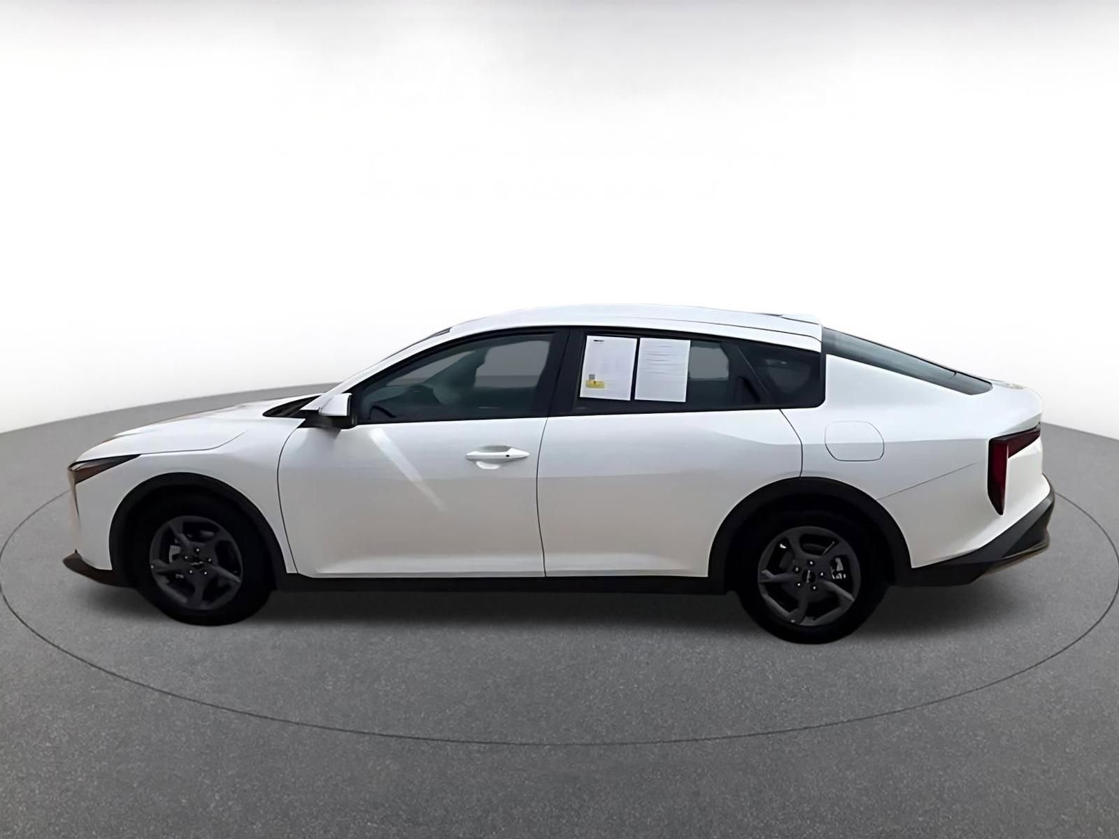 Thumbnail: 2025 Kia K4 - 10