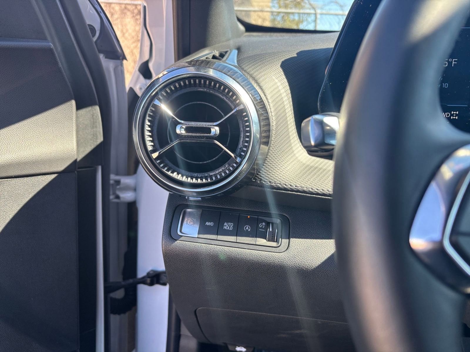 Thumbnail: 2025 Chevrolet Equinox - 32