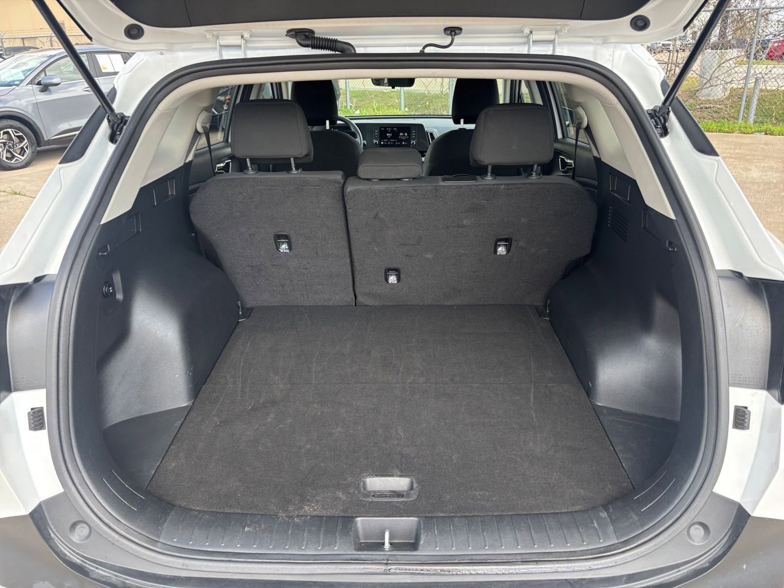 Thumbnail: 2025 Kia Sportage - 30