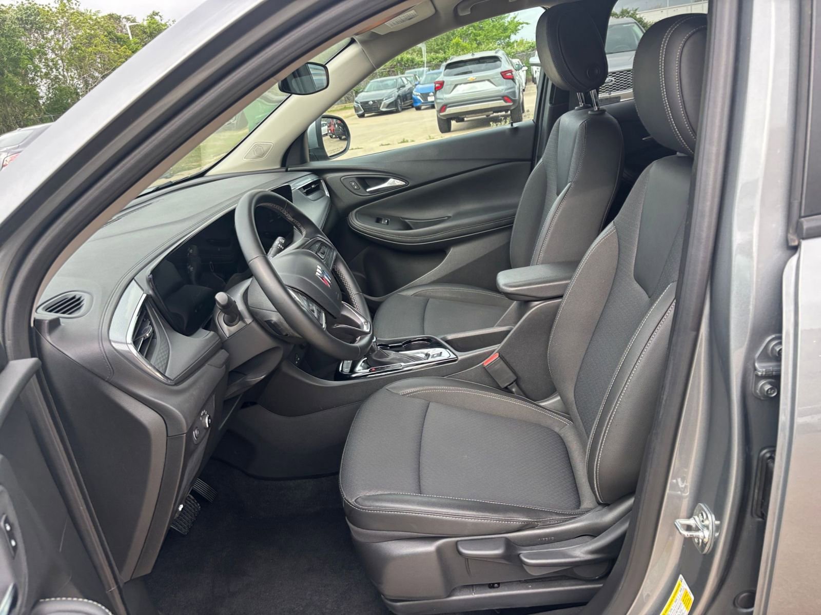 Thumbnail: 2025 Buick Encore GX - 25