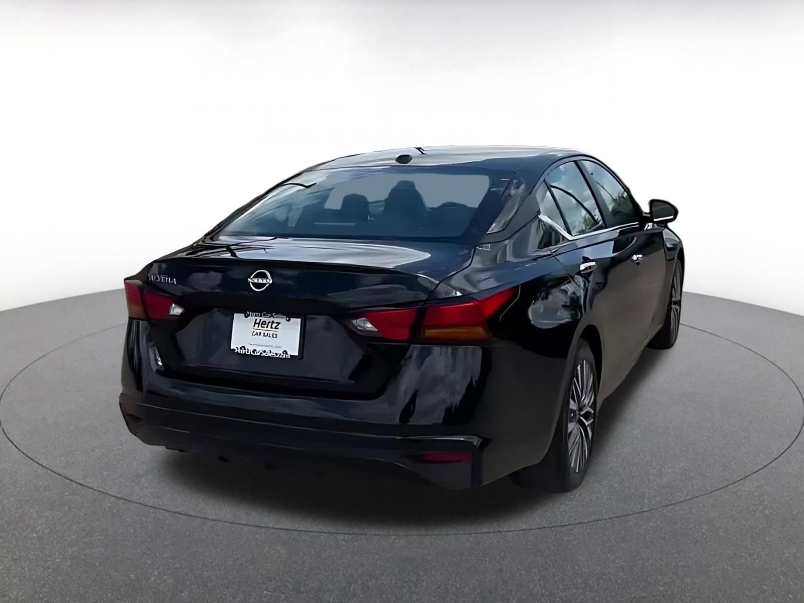 Thumbnail: 2025 Nissan Altima - 11