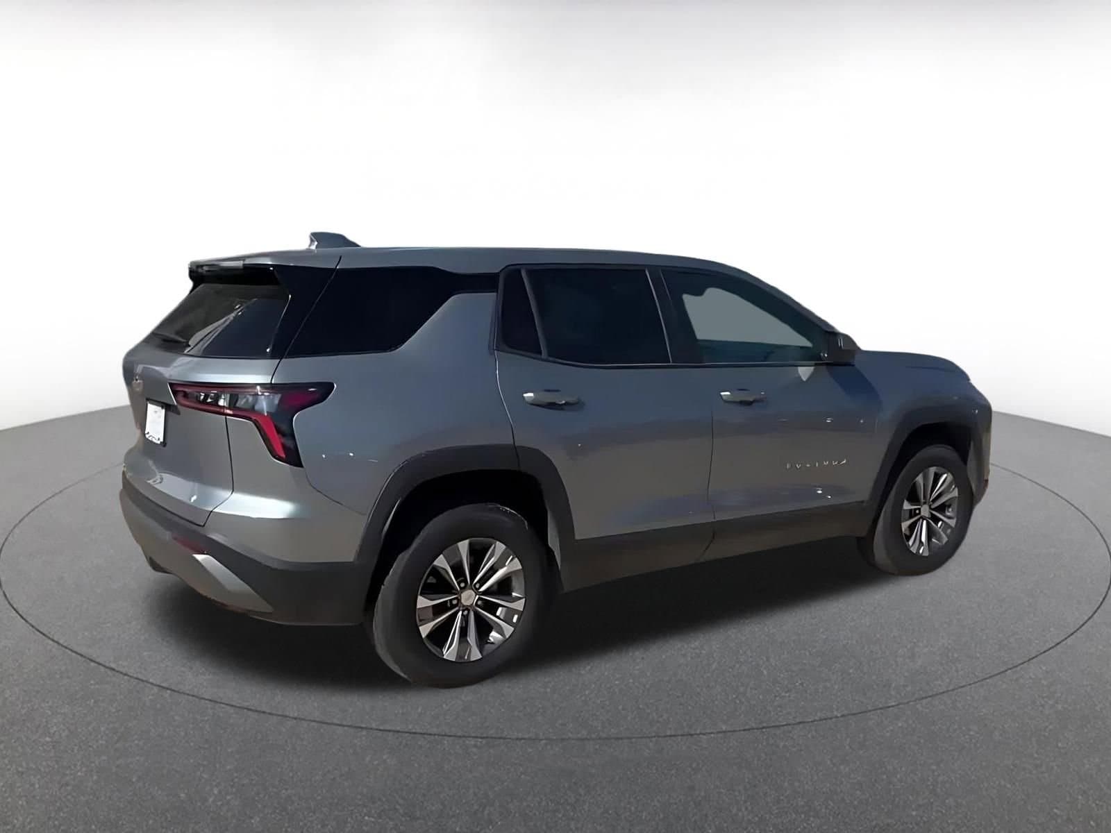 Thumbnail: 2025 Chevrolet Equinox - 14