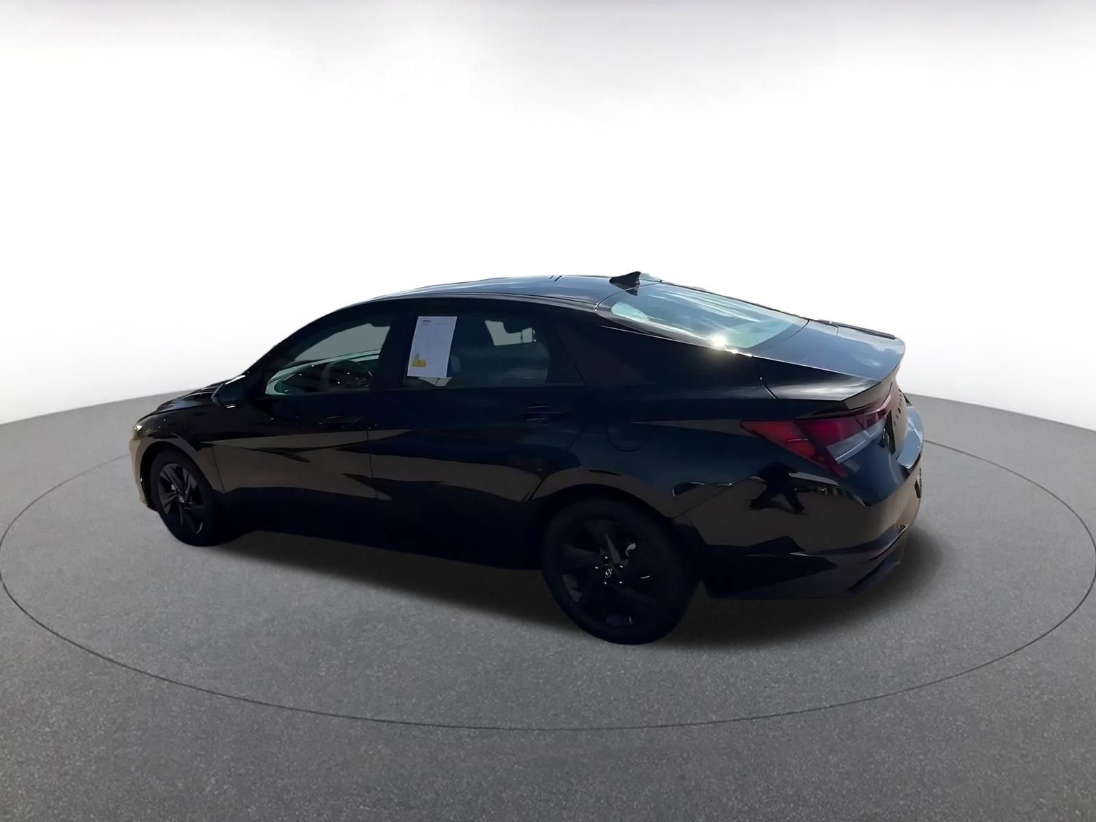 Thumbnail: 2023 Hyundai Elantra - 10