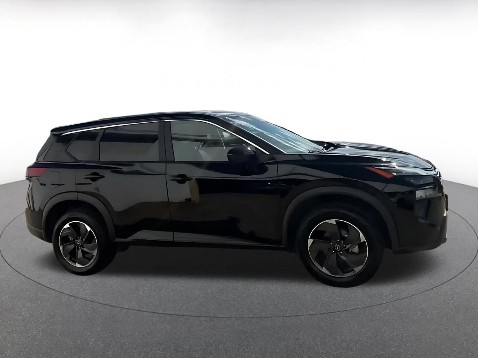 Thumbnail: 2025 Nissan Rogue - 9
