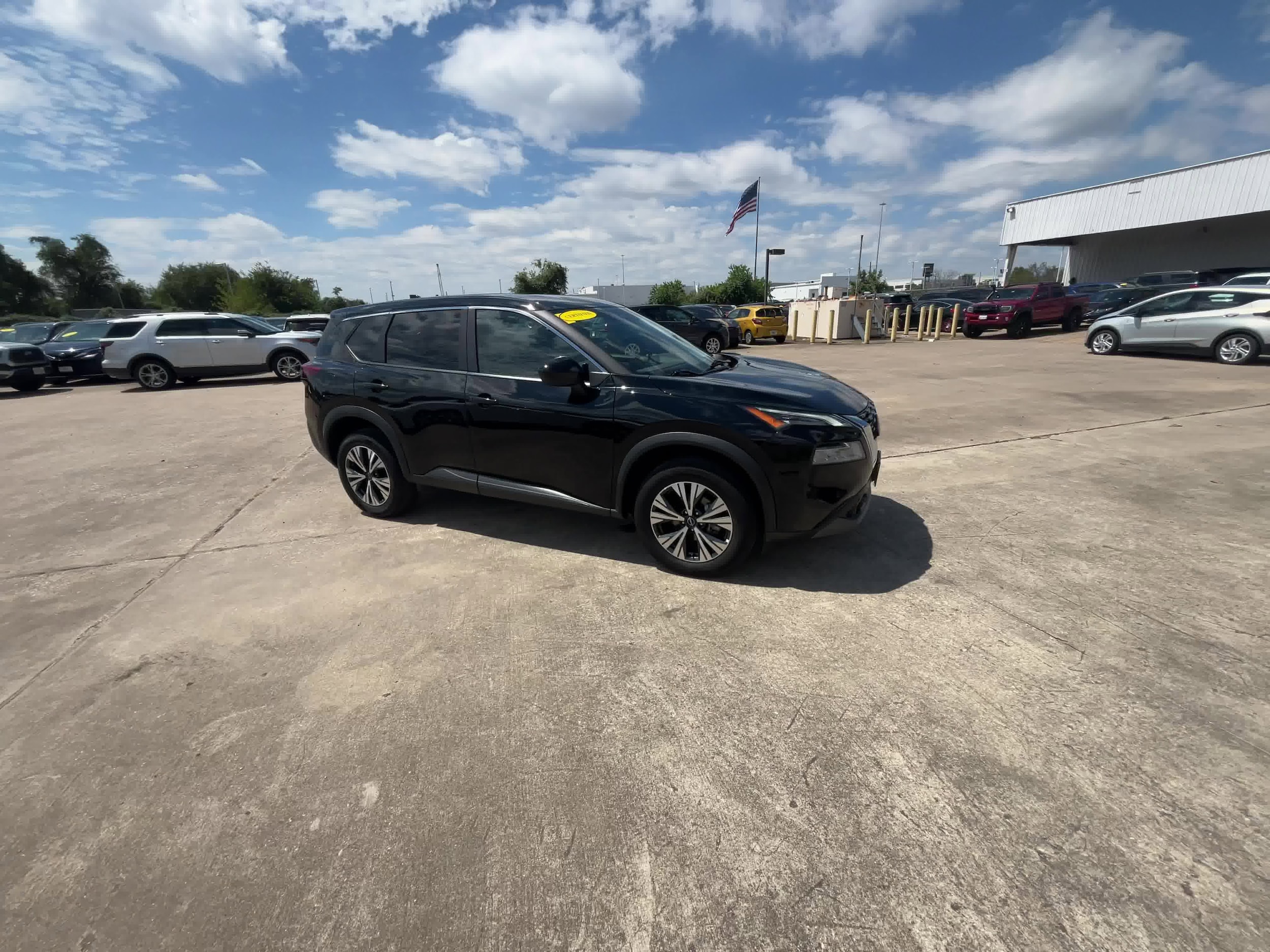 2023 Nissan Rogue SV 5