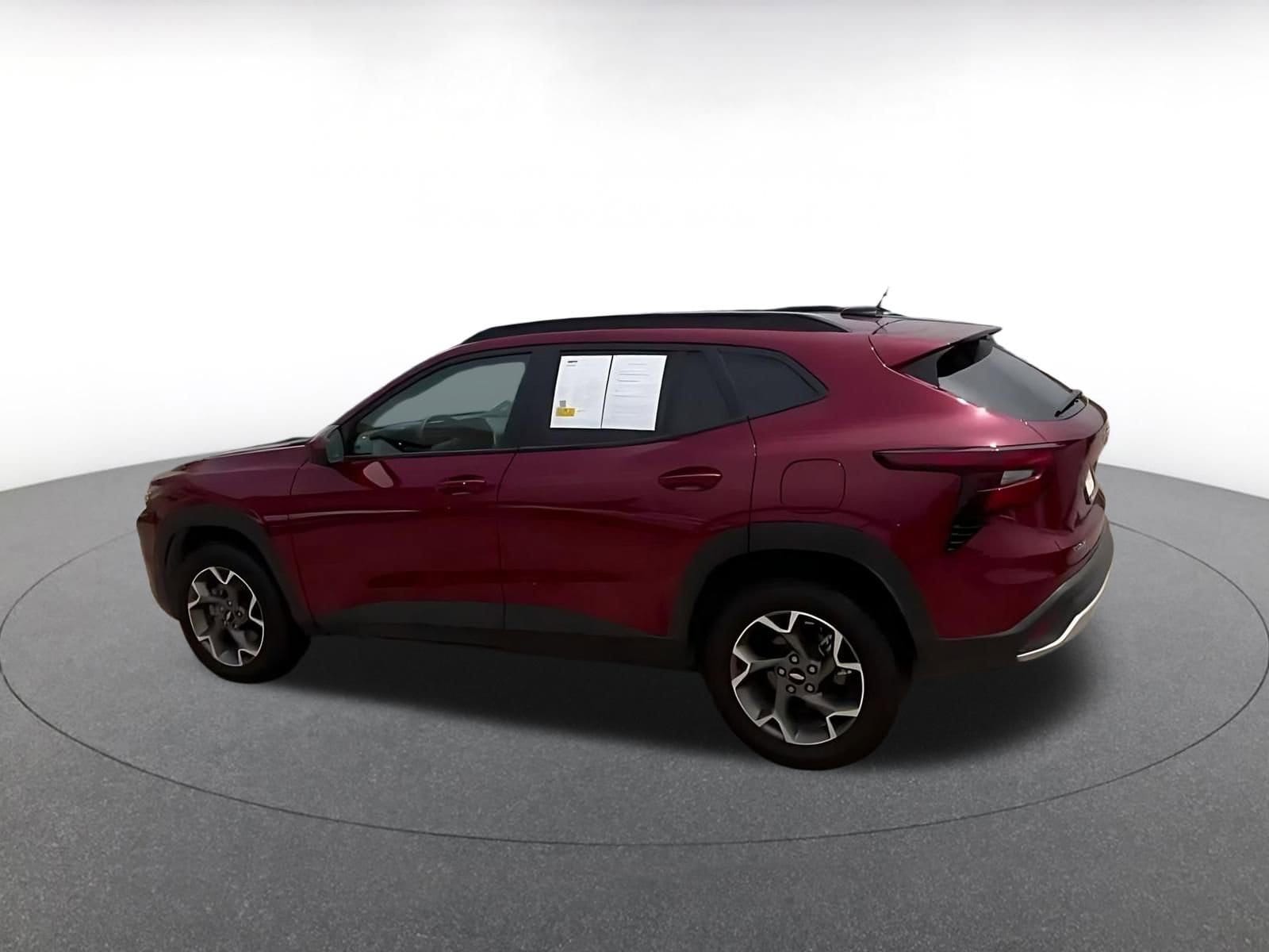 Thumbnail: 2025 Chevrolet Trax - 10
