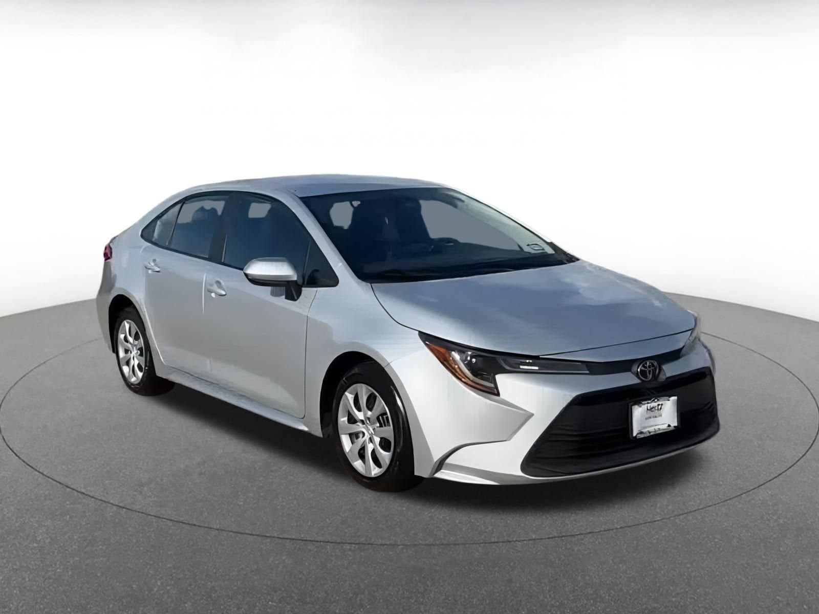 Thumbnail: 2023 Toyota Corolla - 3