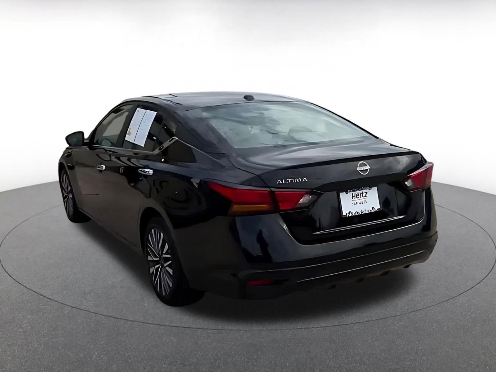 Thumbnail: 2025 Nissan Altima - 11