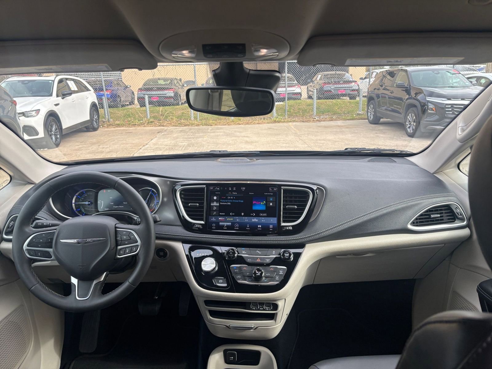 Thumbnail: 2023 Chrysler Pacifica - 34