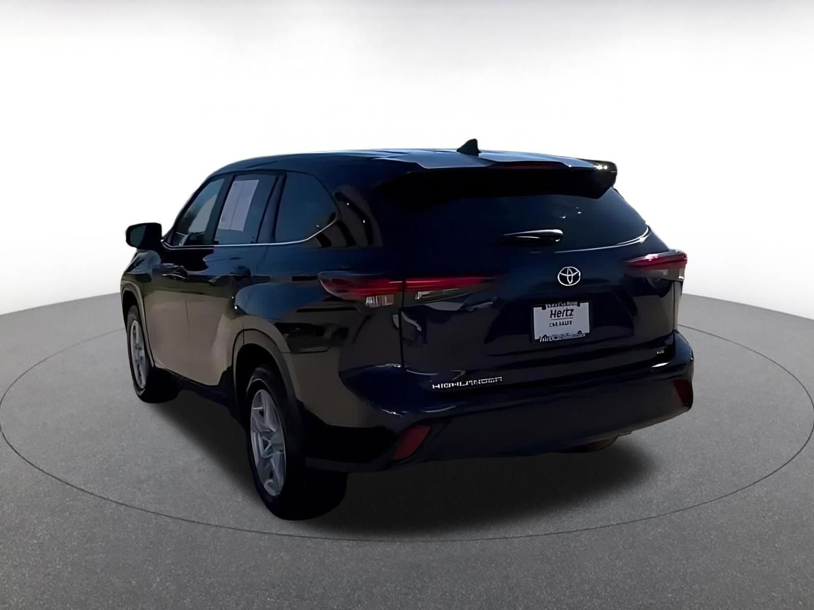 Thumbnail: 2025 Toyota Highlander - 15