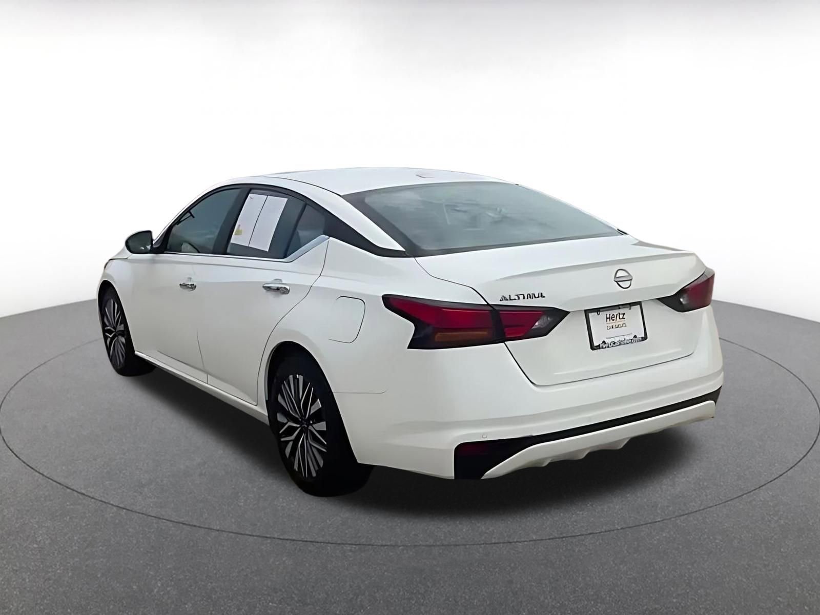Thumbnail: 2025 Nissan Altima - 12