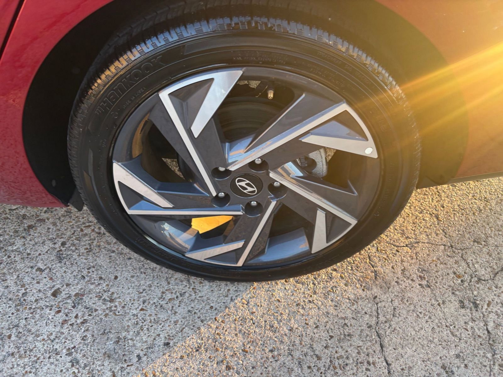 Thumbnail: 2025 Hyundai Elantra - 28