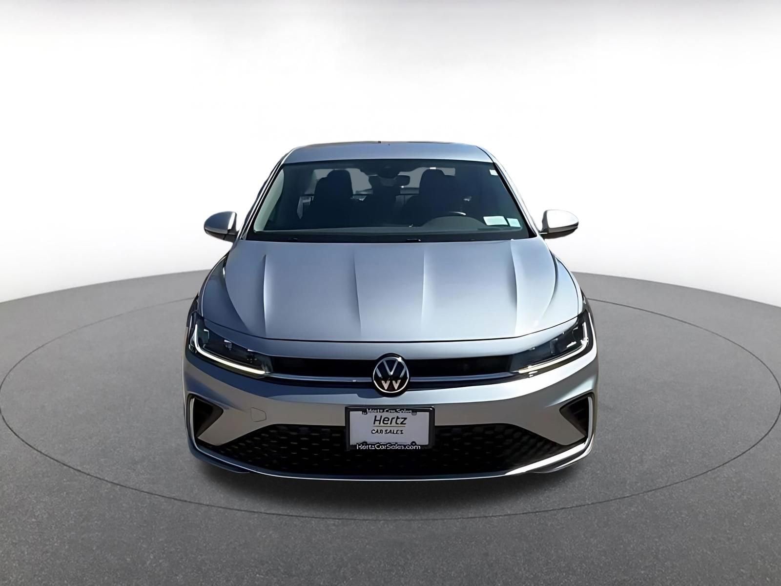 Thumbnail: 2025 Volkswagen Jetta - 4