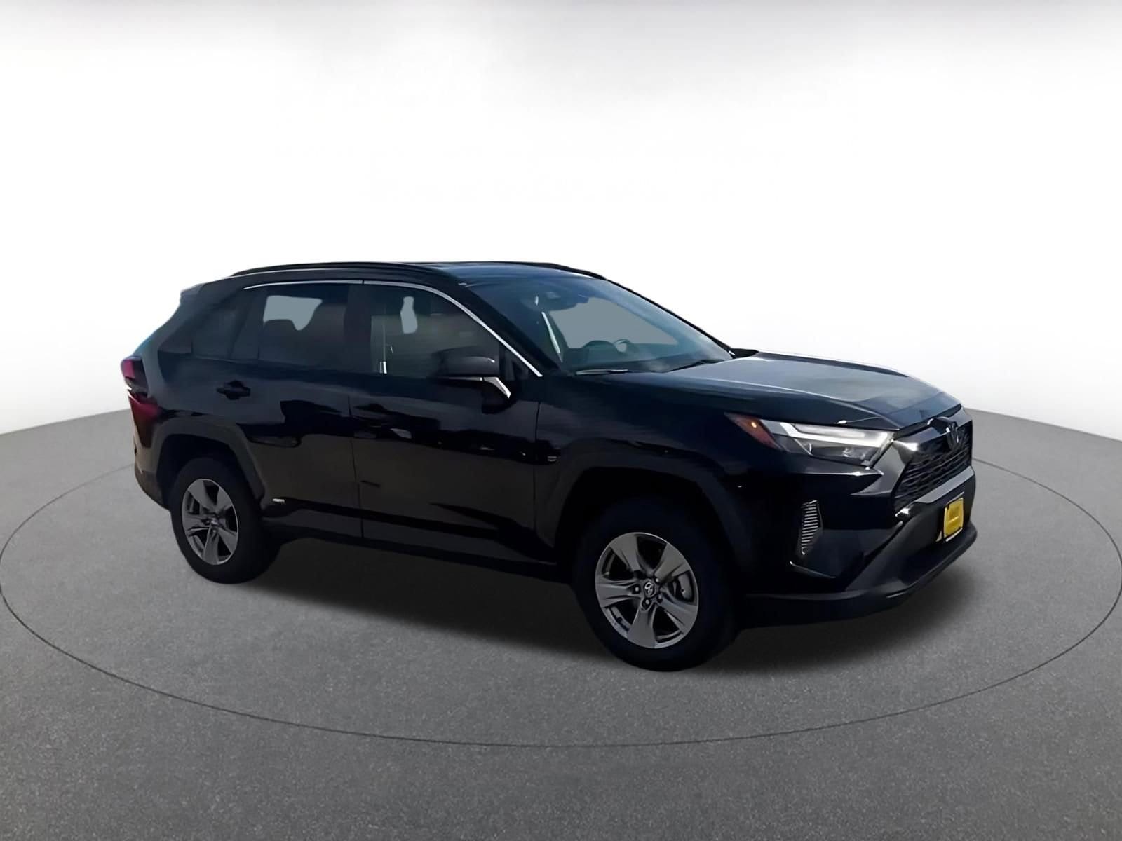 Thumbnail: 2025 Toyota RAV4 - 2