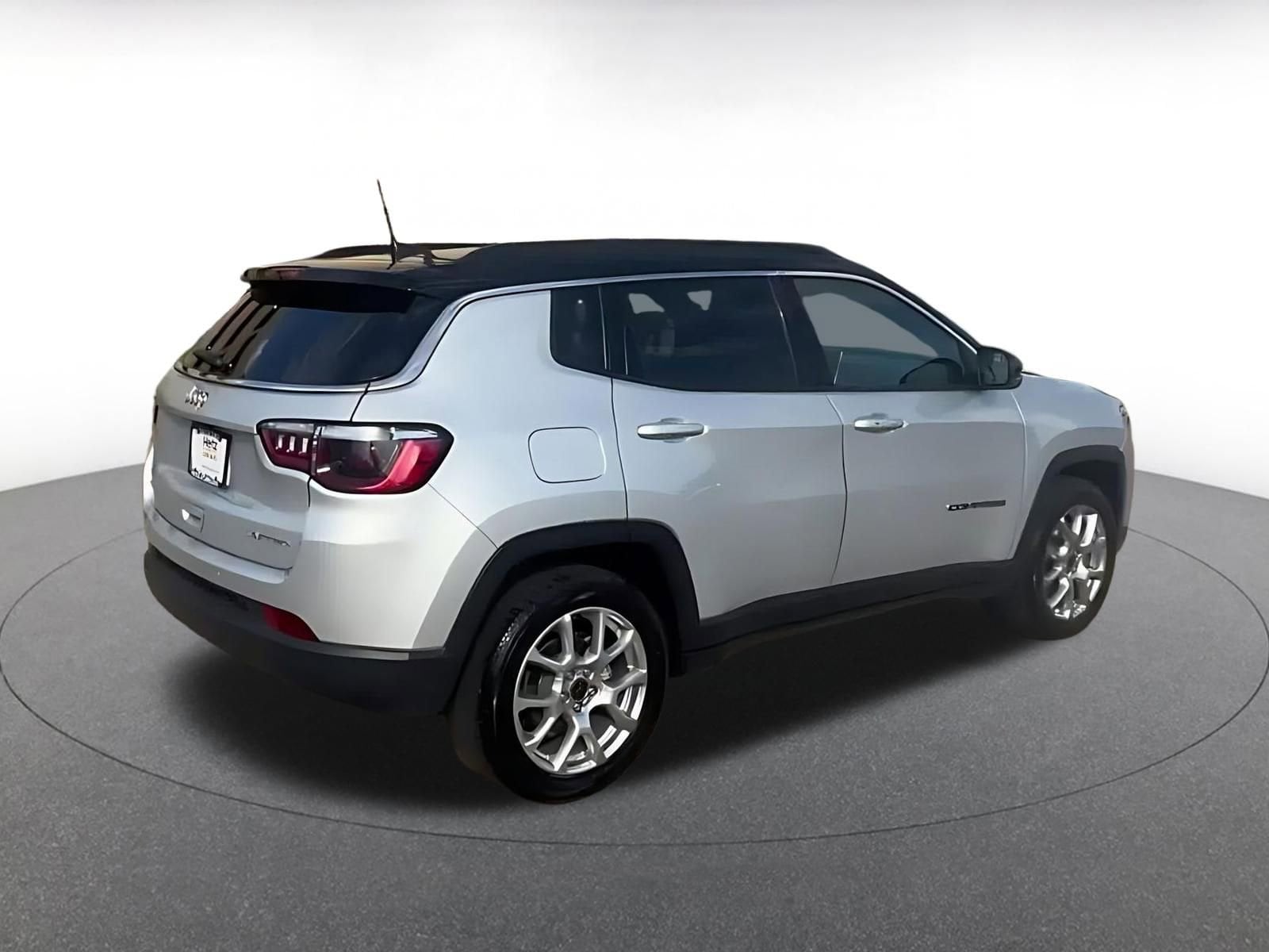 Thumbnail: 2025 Jeep Compass - 12