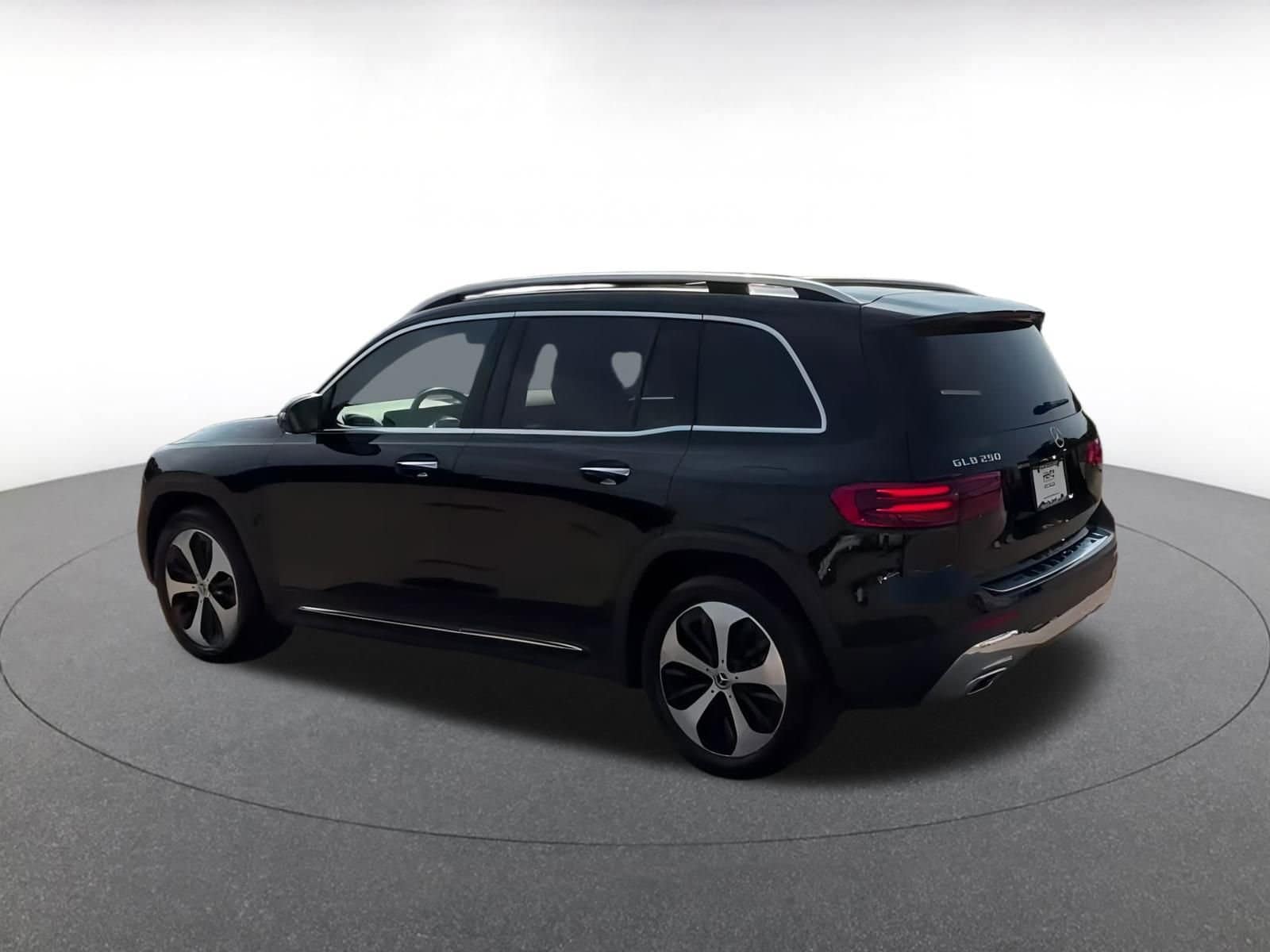 Thumbnail: 2024 Mercedes-Benz GLB - 10