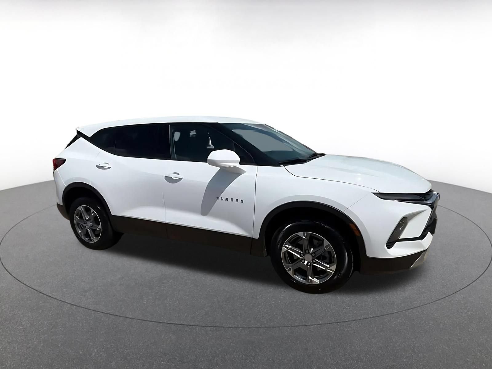 Thumbnail: 2026 Chevrolet Blazer - 2