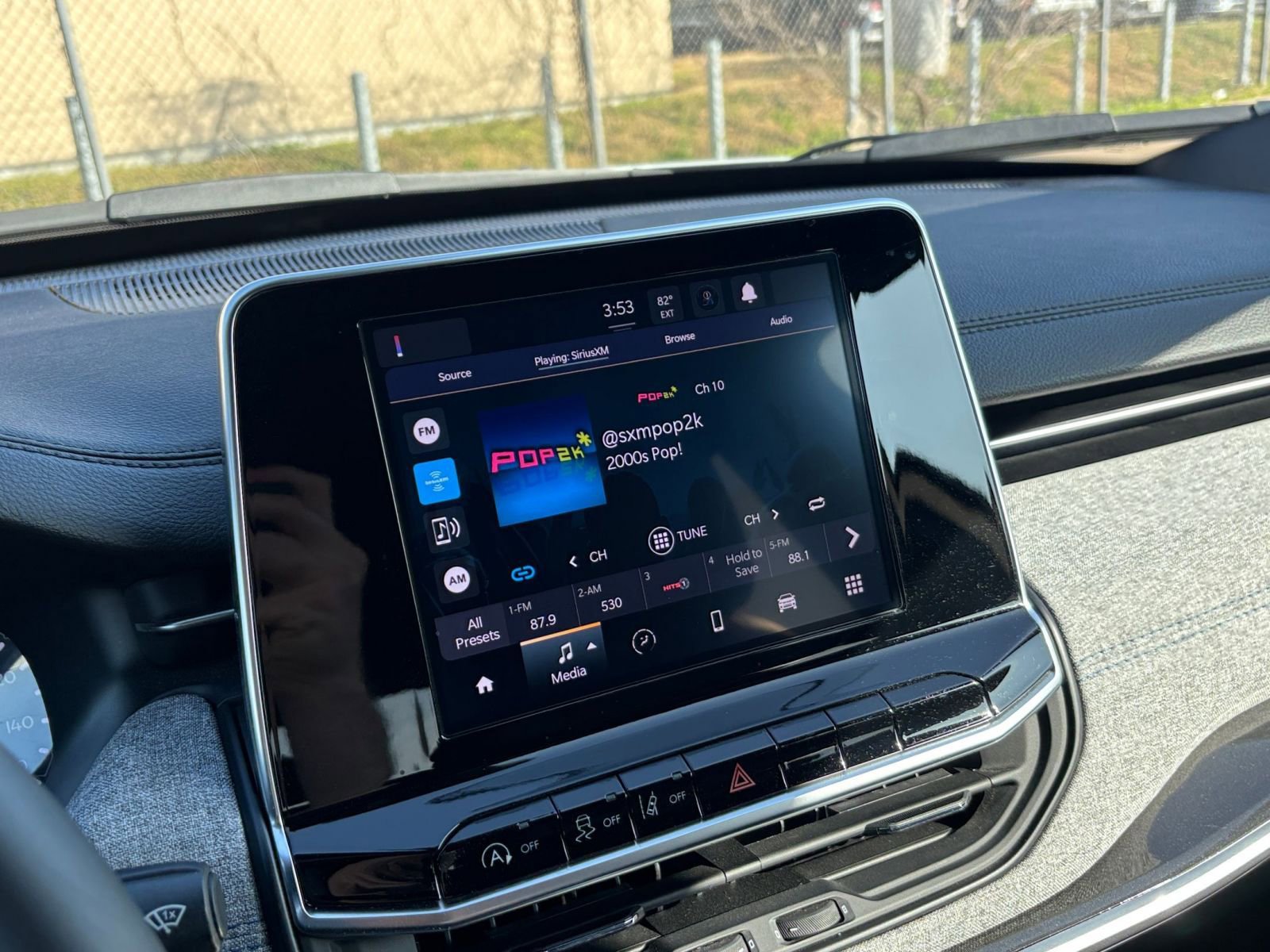 Thumbnail: 2025 Jeep Compass - 20