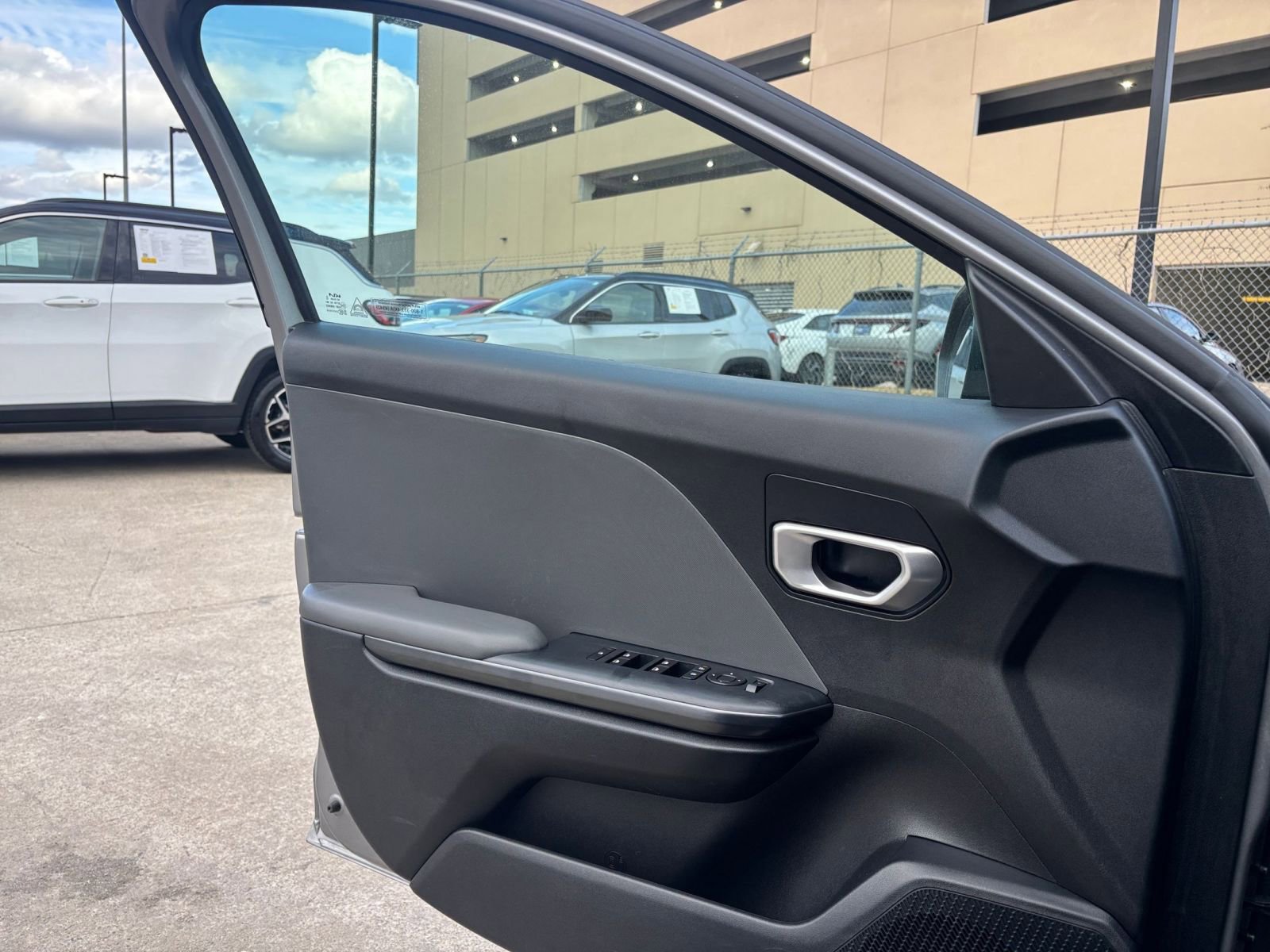 Thumbnail: 2025 Kia K4 - 18