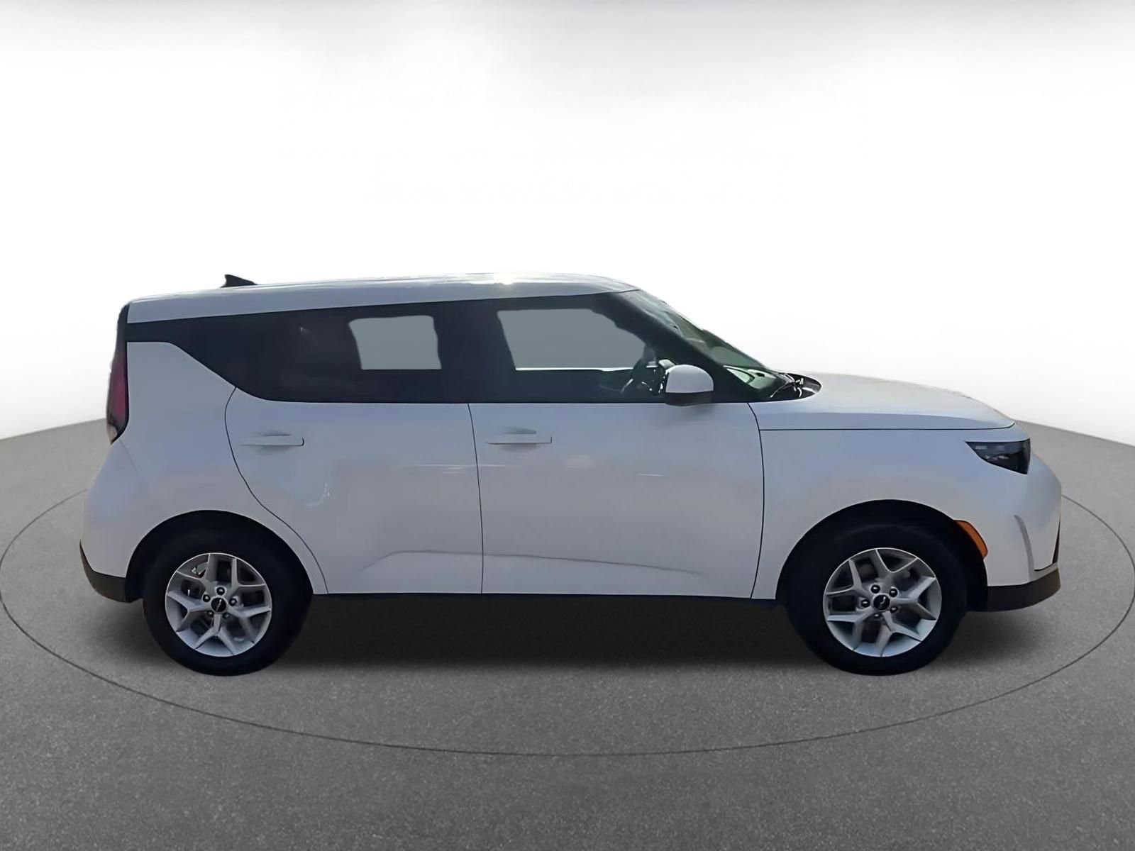 Thumbnail: 2025 Kia Soul - 15