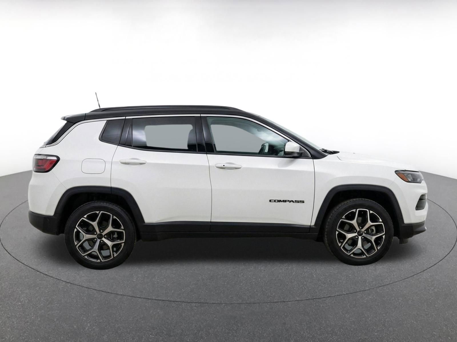 Thumbnail: 2025 Jeep Compass - 14