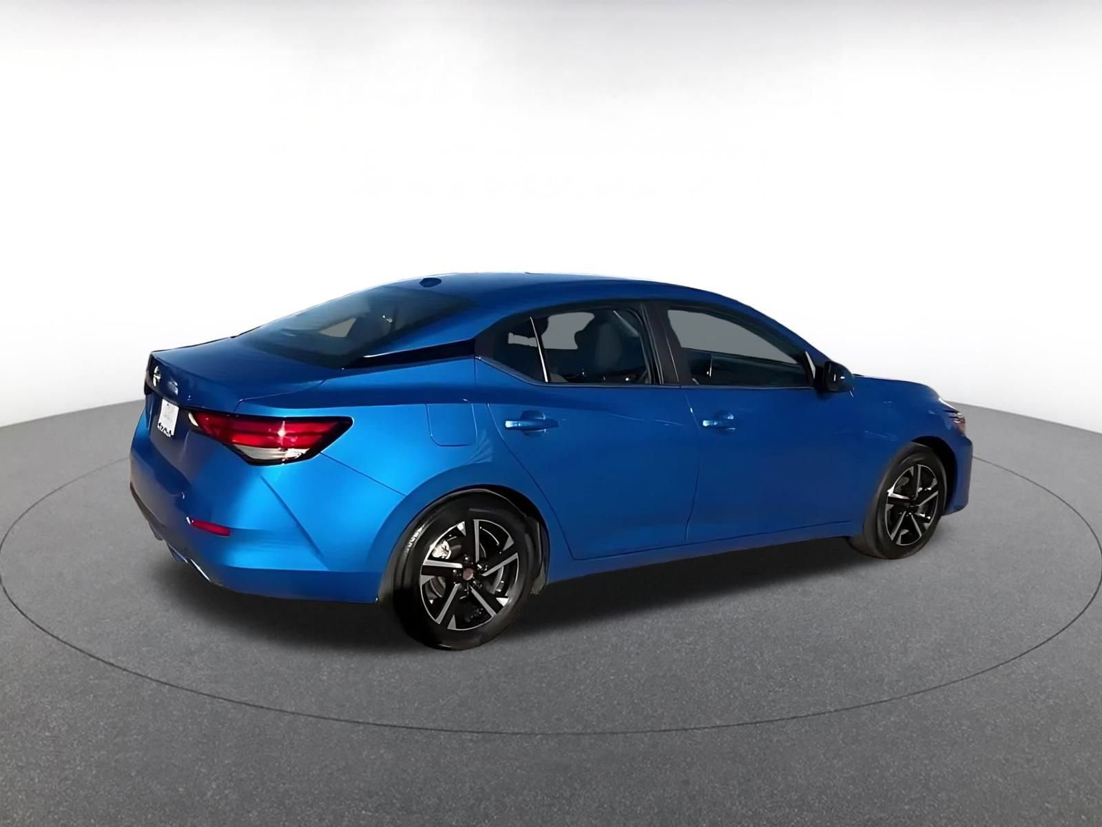 Thumbnail: 2025 Nissan Sentra - 14