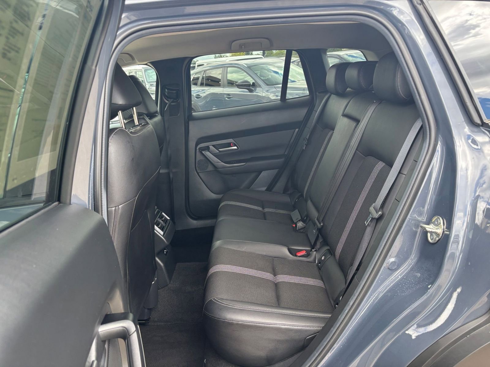 Thumbnail: 2025 Mazda CX-50 - 24