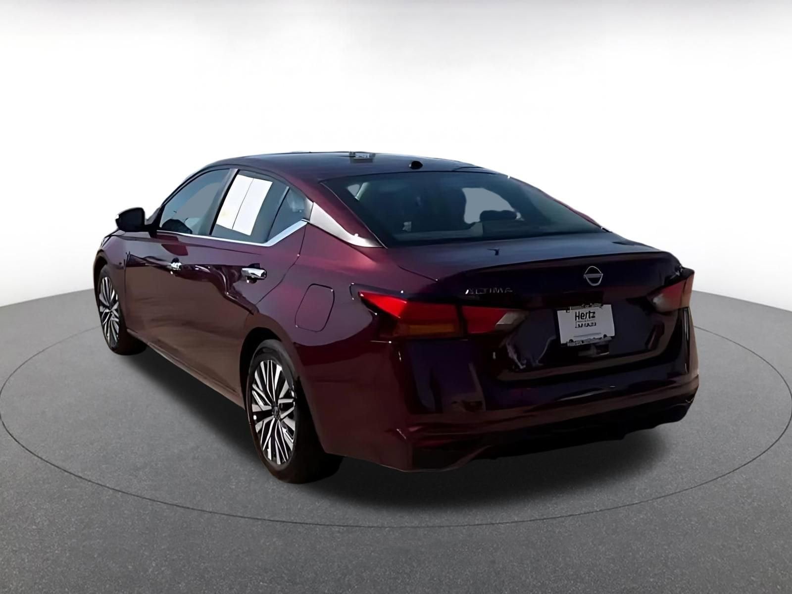 Thumbnail: 2025 Nissan Altima - 10