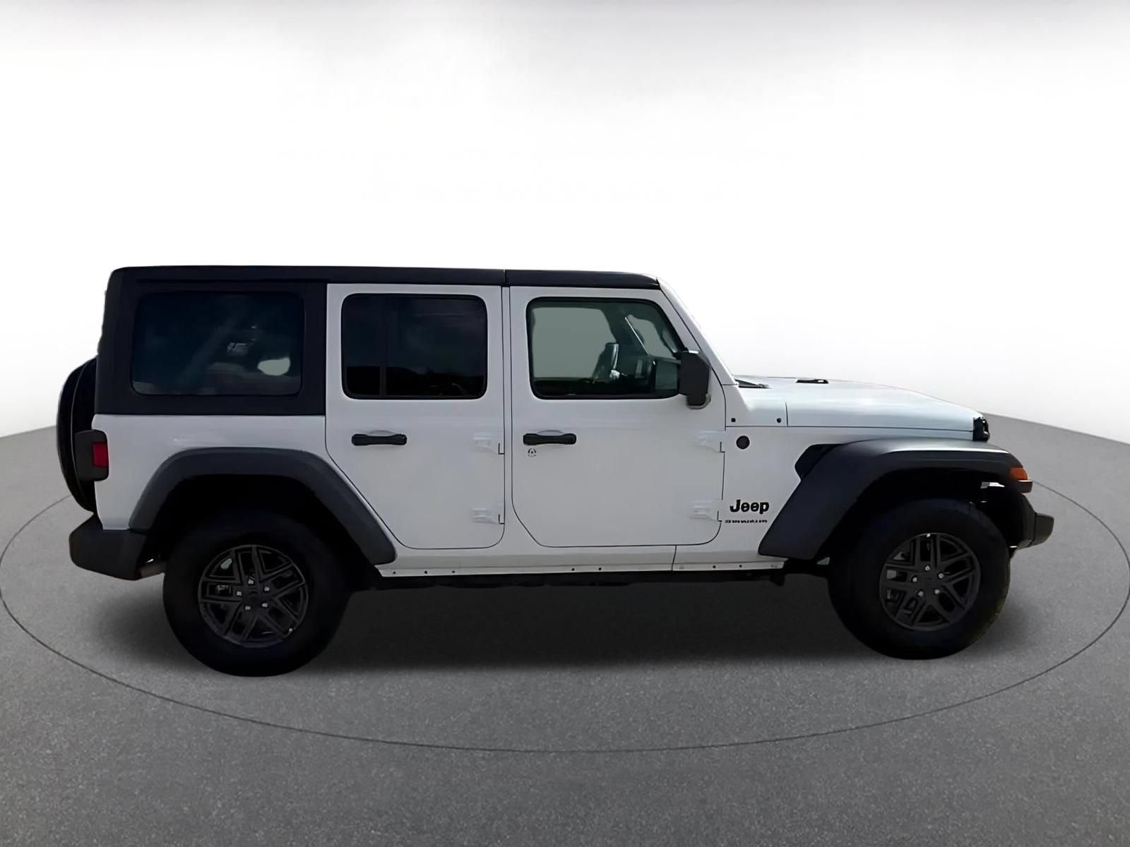 Thumbnail: 2025 Jeep Wrangler - 15